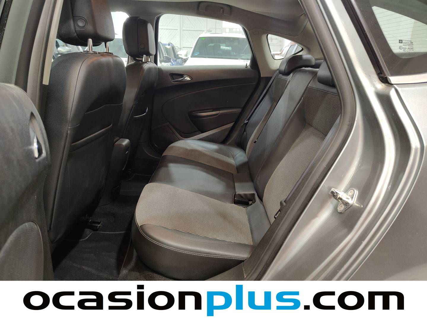 Foto asientos traseros Opel Astra Opel Astra 1.6 CDTI Excellence (110 CV)