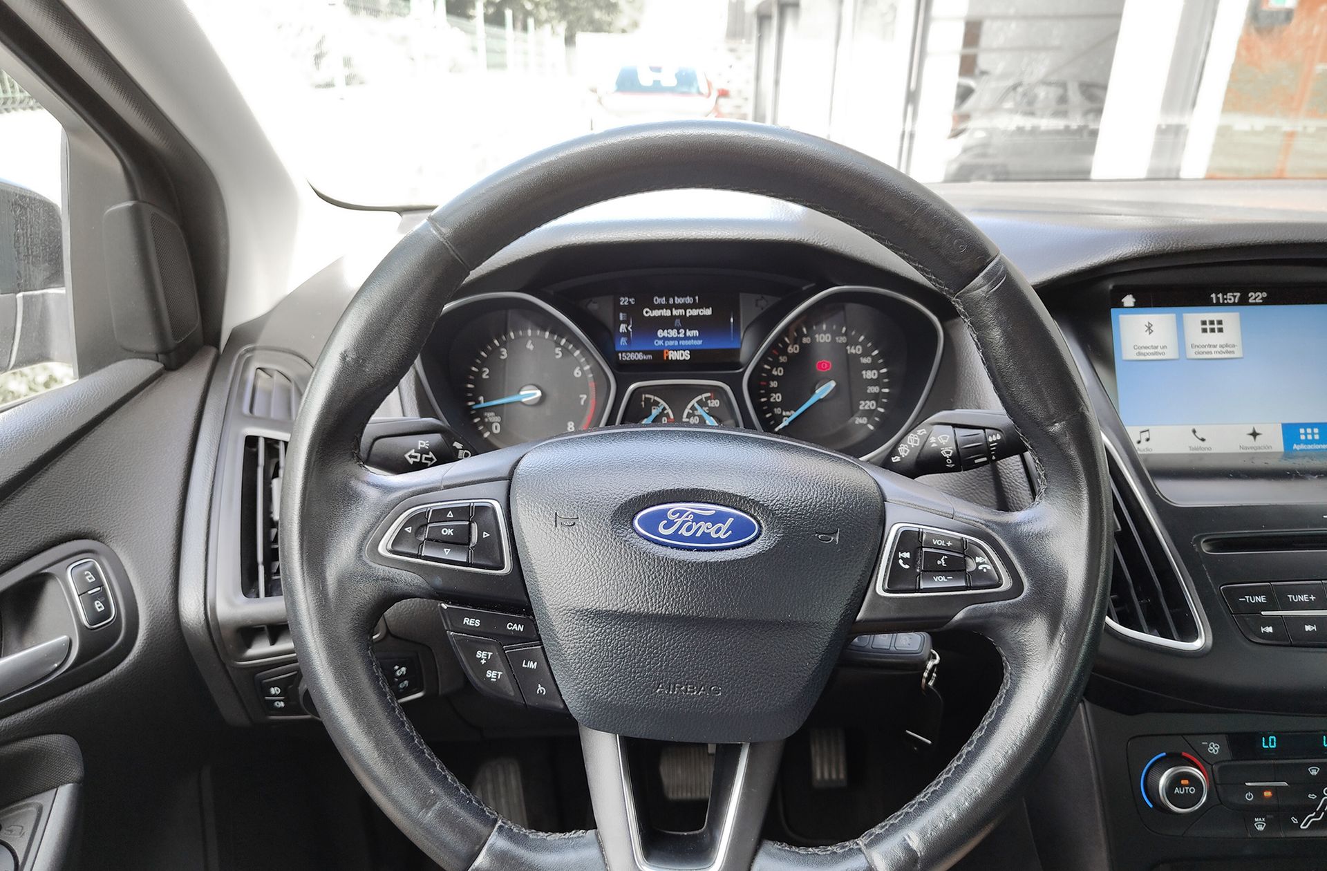Ford Focus 1.0 EcoBoost Trend+ - foto 23