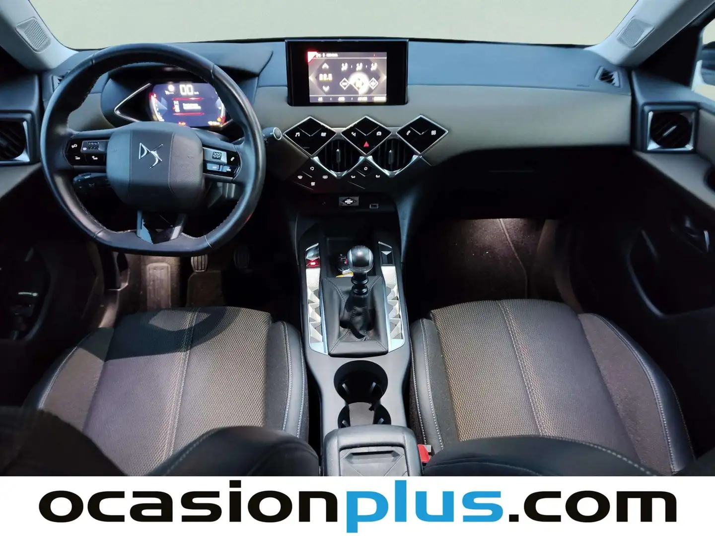 Foto DS DS 3 Crossback DS DS3 Crossback BlueHDi 100 So Chic (100 CV)