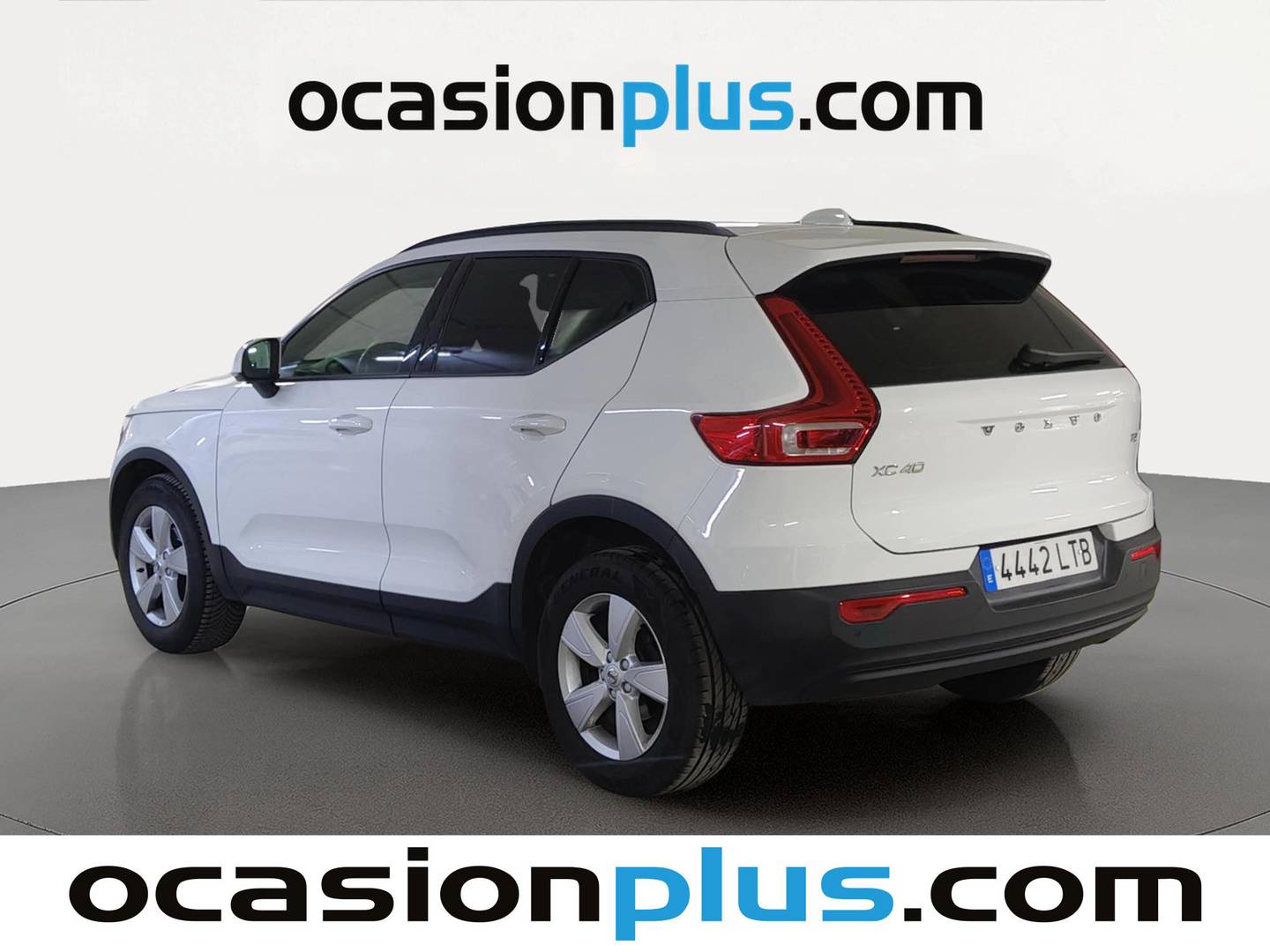 Foto trasera Volvo XC40 Volvo XC40 T2 Essential (129 CV) izquierda
