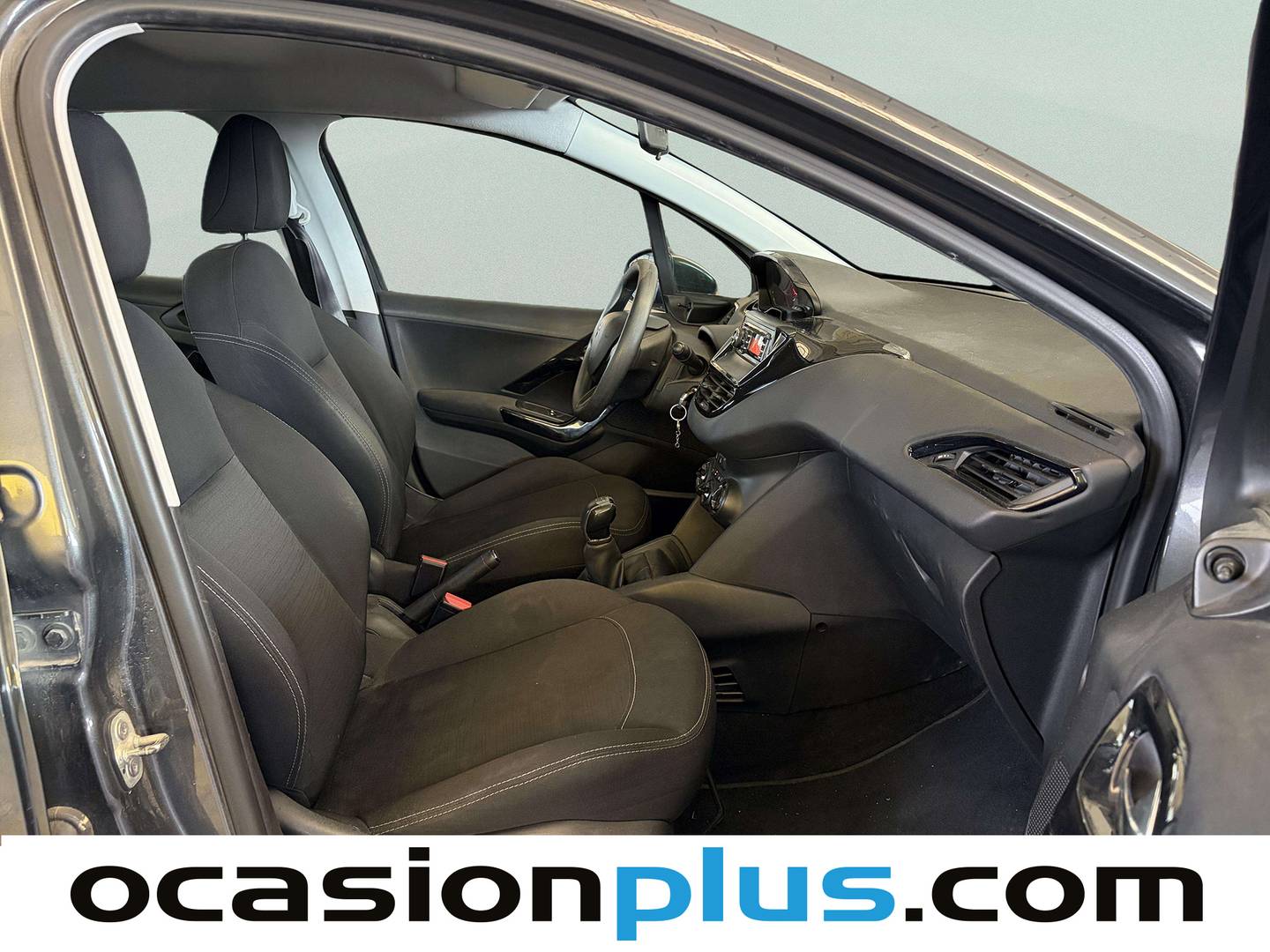 Peugeot 208 Peugeot 208 1.4 HDi Business Line (68 CV) km 0