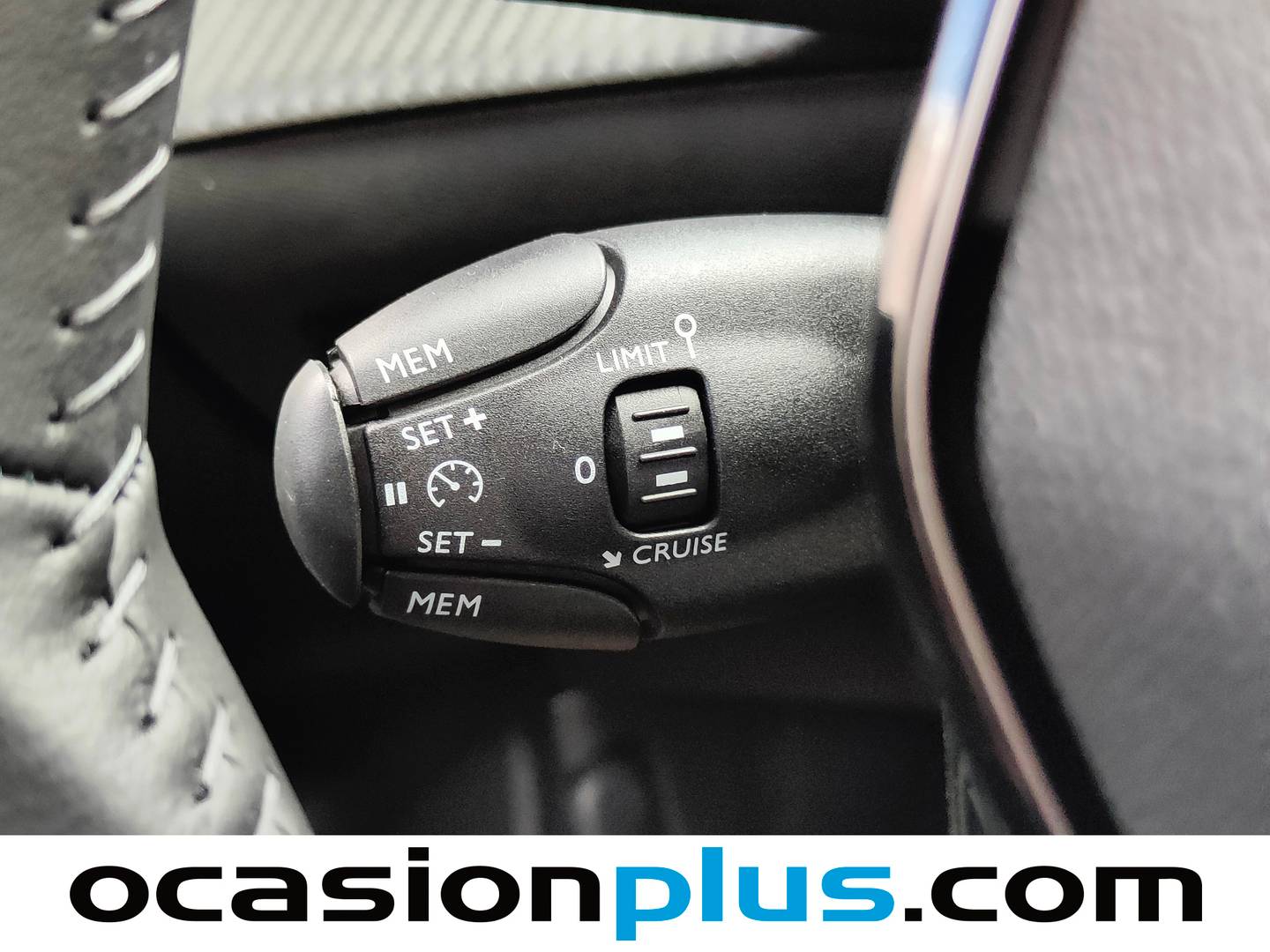 Foto Peugeot 2008 Peugeot 2008 BlueHDI 130 S&S GT Pack EAT8 (130 CV)