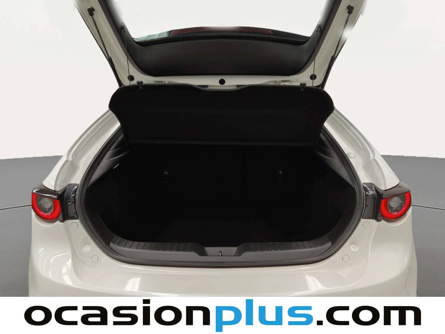 Fotos maletero Mazda Mazda3 Mazda Mazda 3 2.0 e-SKYACTIV-G Origin (122 CV)