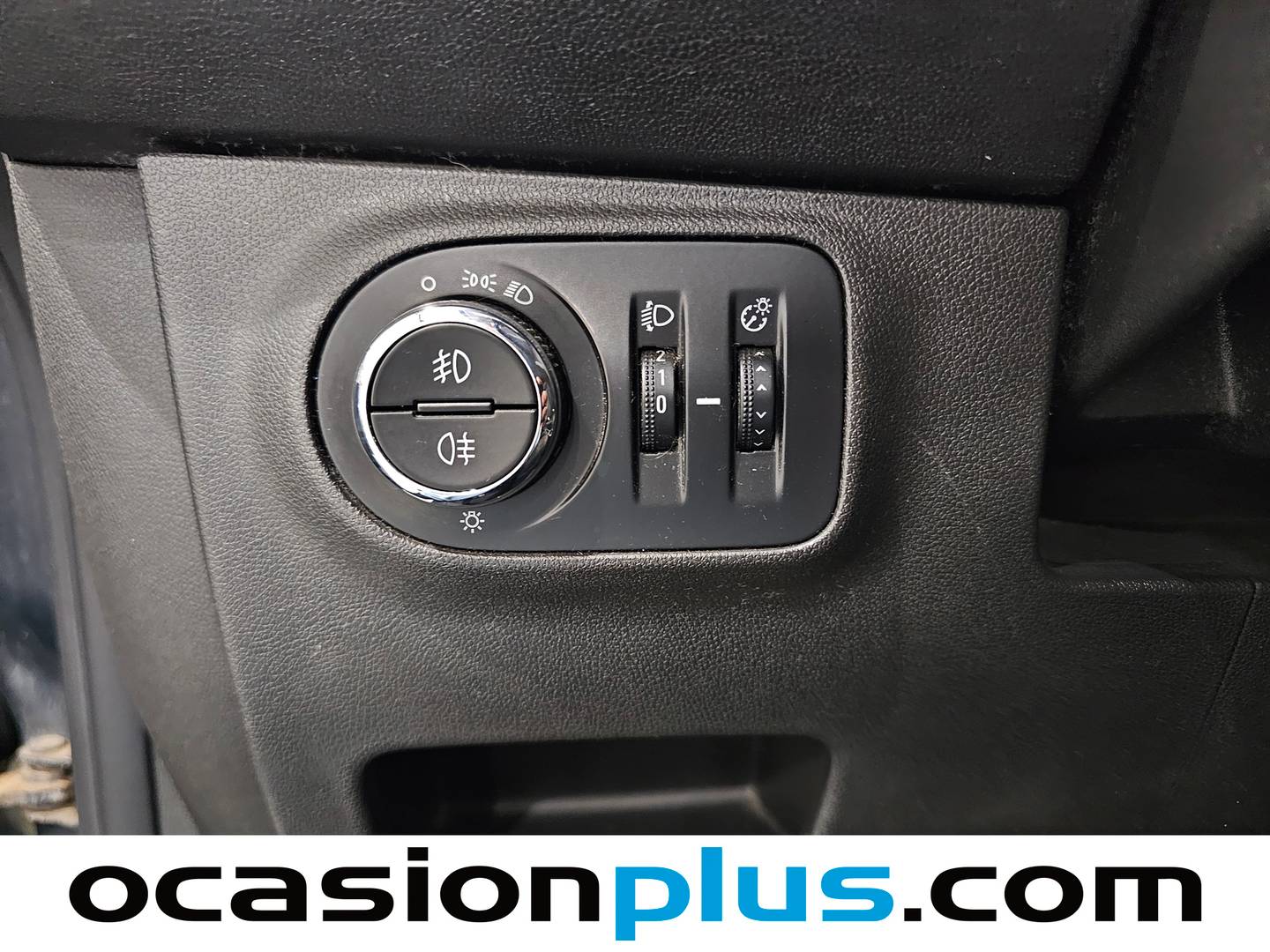 Extras y acabados del Opel Corsa Opel Corsa 1.4 Selective (90 CV)