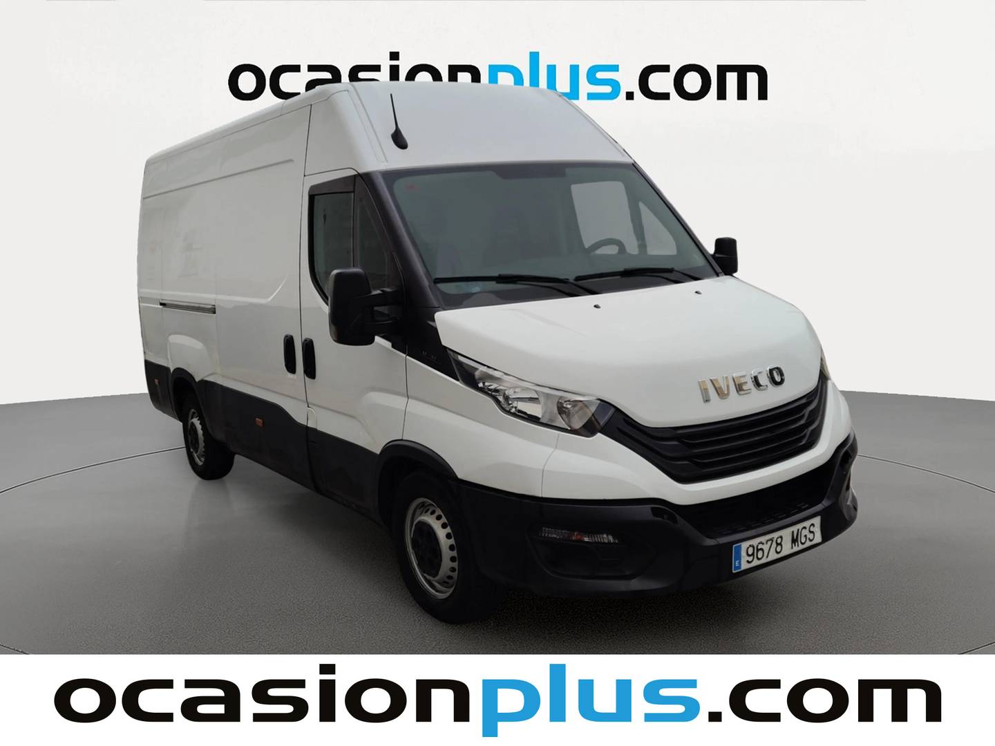 Foto delantera Iveco Daily Iveco Daily Furgon 35S 16 V 3520L/H2 (156 CV) derecha
