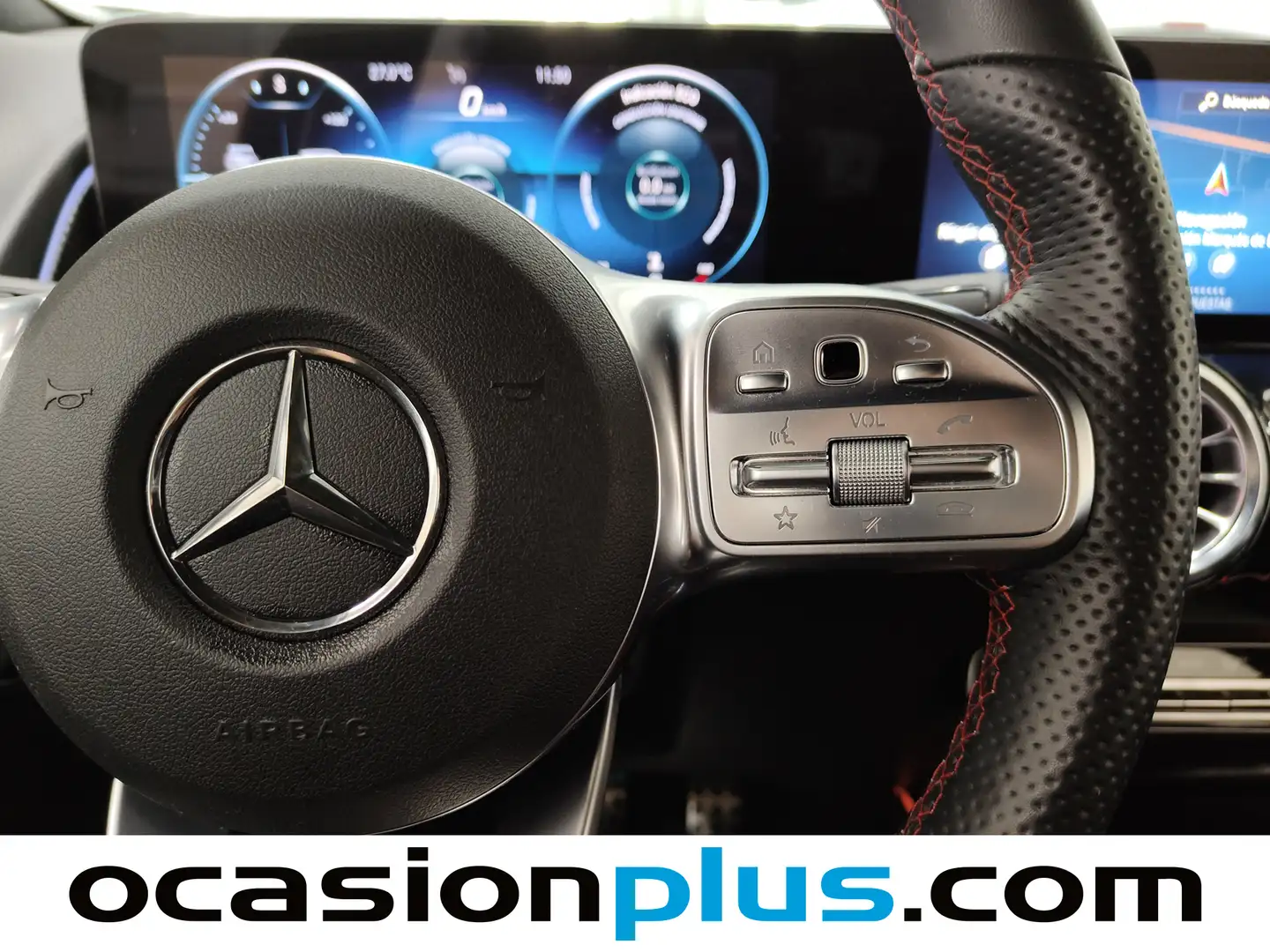 Foto Mercedes GLB Mercedes-Benz GLB 200 d 4Matic Pack AMG (150 CV)