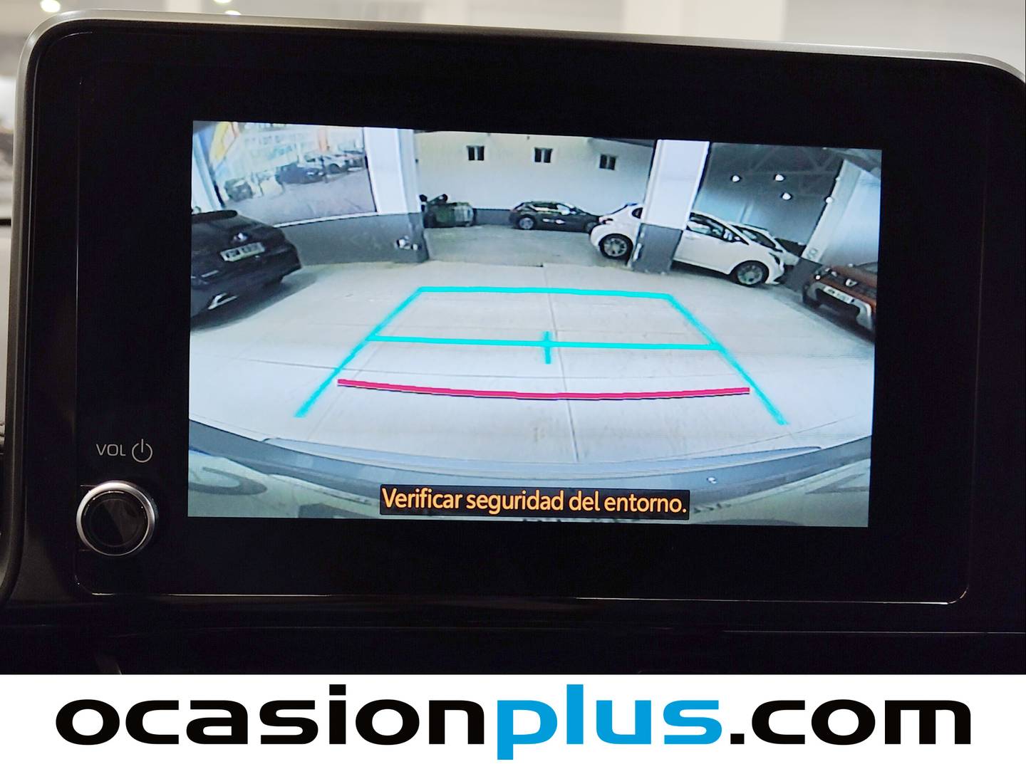 Equipamiento del Toyota C-HR Toyota C-HR 1.8 125H Advance (122 CV)