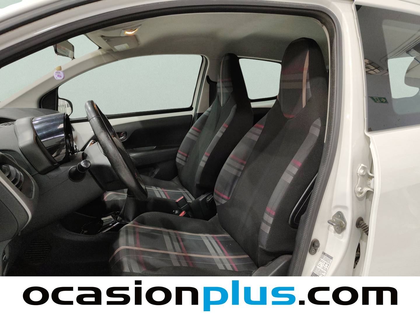 Foto Peugeot 108 Peugeot 108 1.2 PureTech Top! Allure (82 CV)