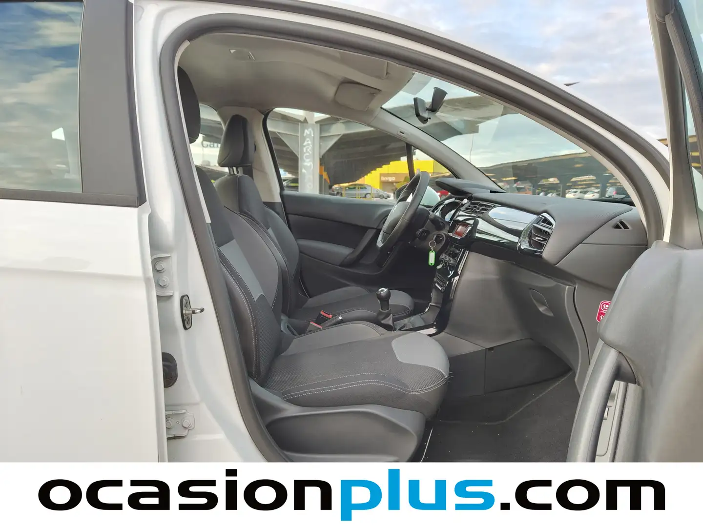 Foto Citroën C3 Citroen C3 0.9 VTi Tonic (68 CV)