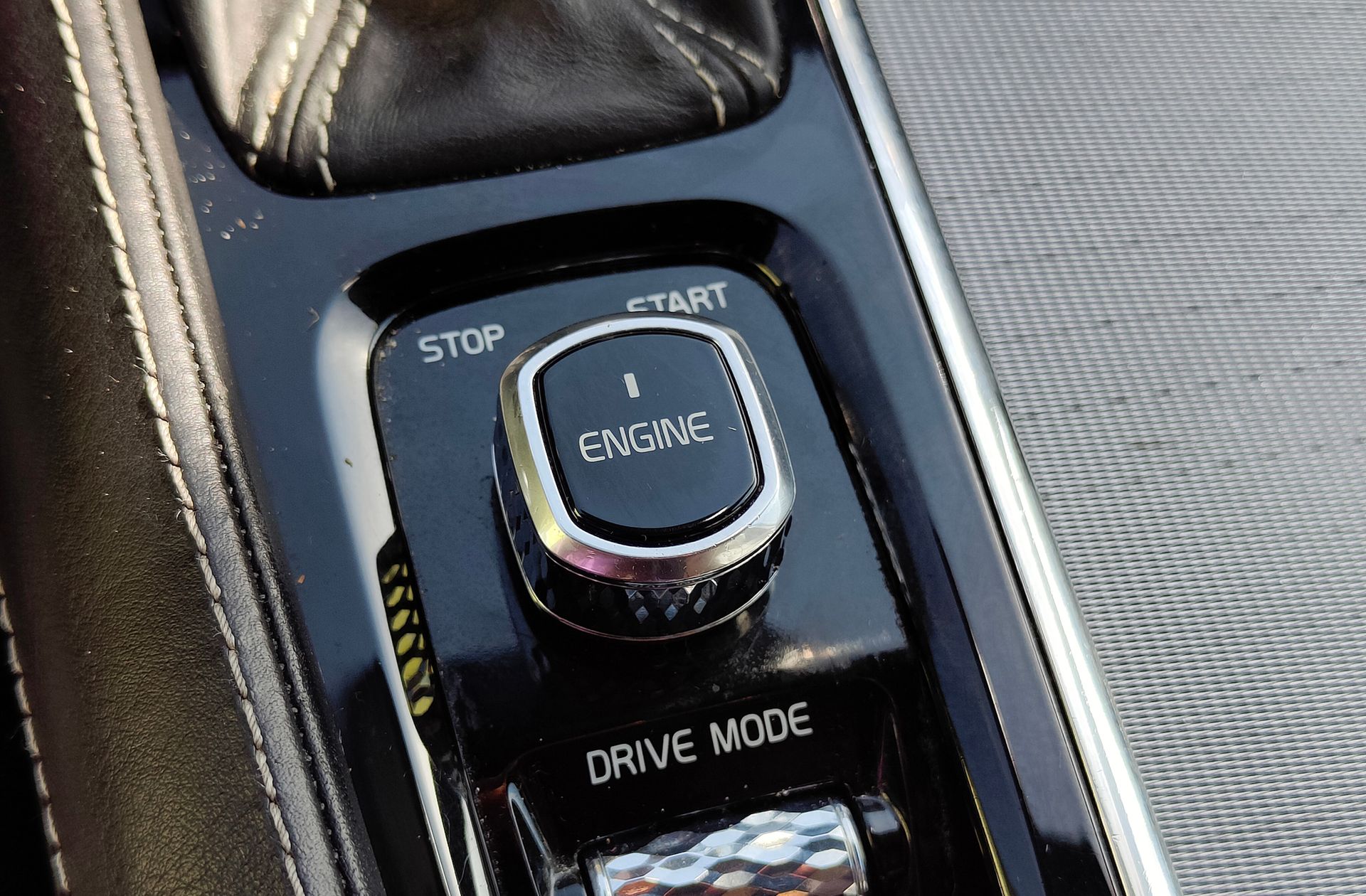 Volvo XC90 D5 R-Design AWD 7 plazas - foto 36