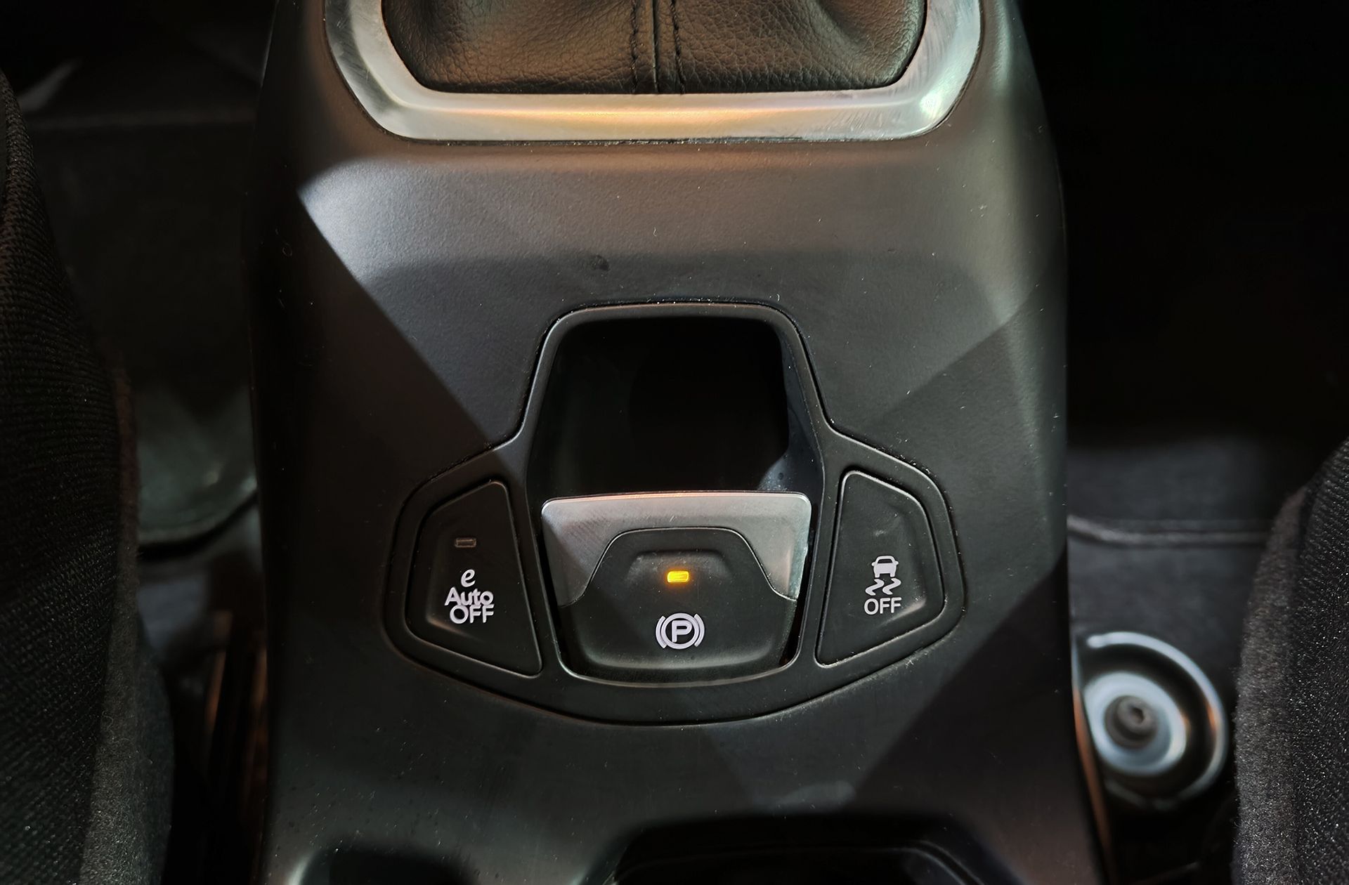 Jeep Renegade eHybrid 1.5 Limited ATX - foto 30