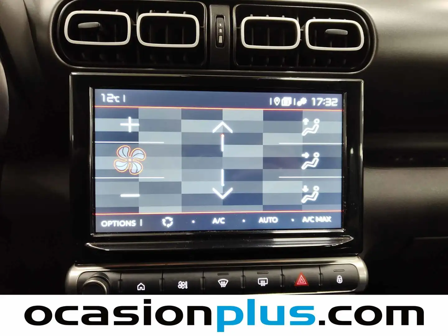 Foto Citroën C3 Aircross Citroen C3 Aircross PureTech 130 Shine Pack EAT6 (131 CV)