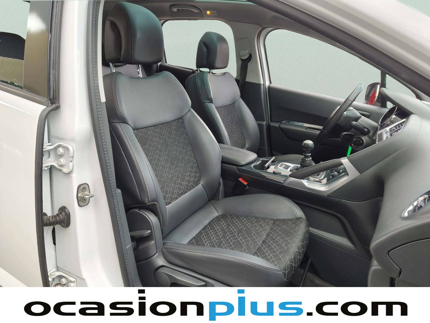 Foto Peugeot 3008 Peugeot 3008 1.2 PureTech S&S Allure (130 CV)