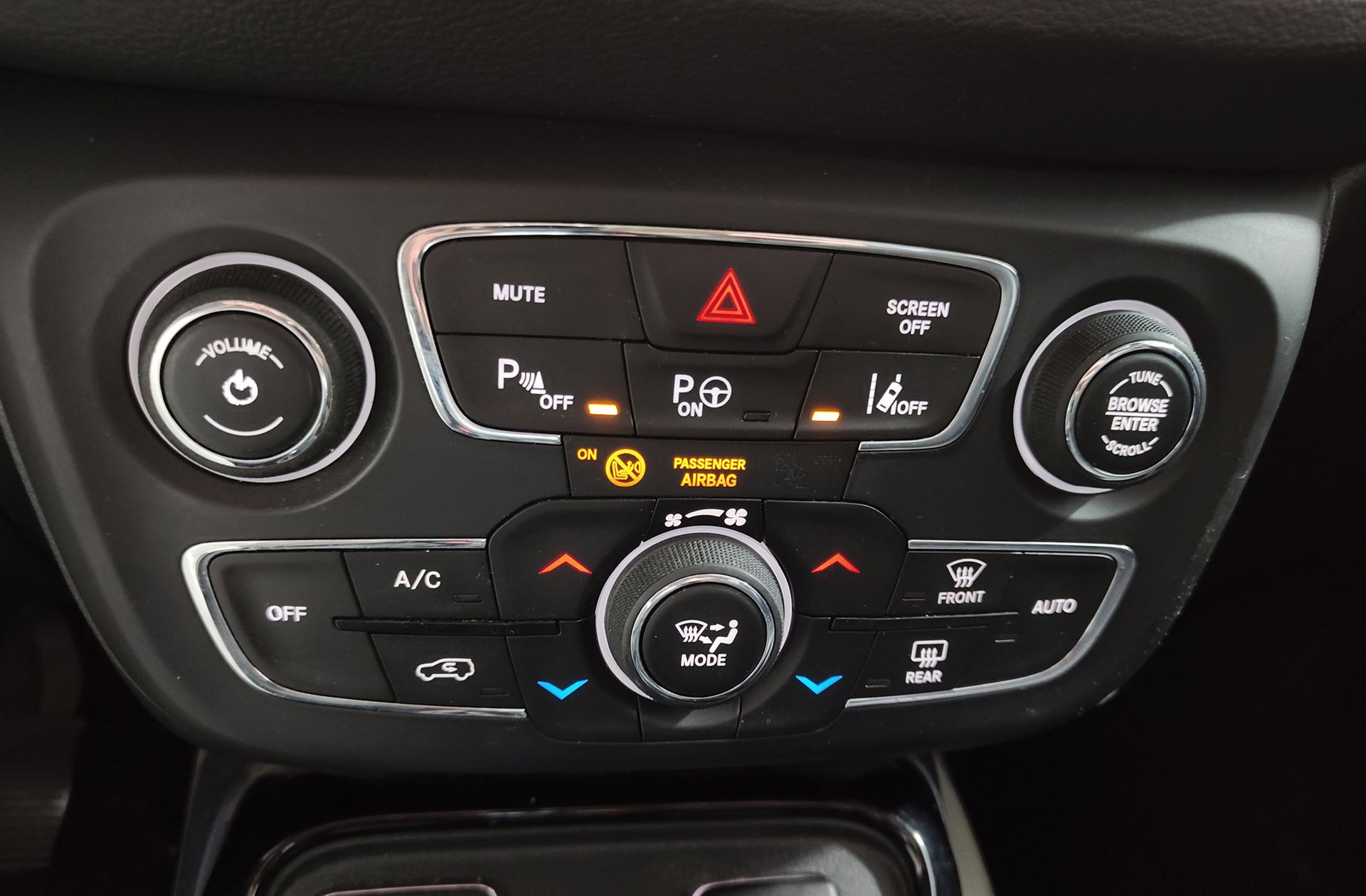 Jeep Compass 1.4 MultiAir Limited 4x2 - foto 25