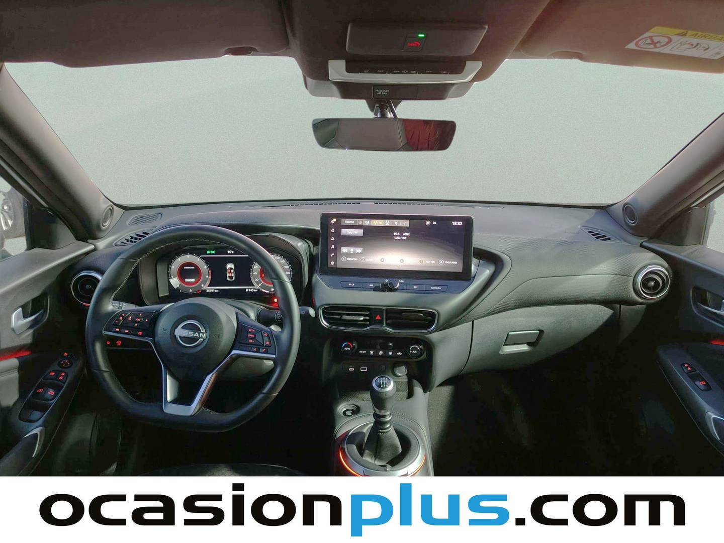 Foto Nissan JUKE Nissan Juke DIG-T N-Connecta 4x2 (114 CV)