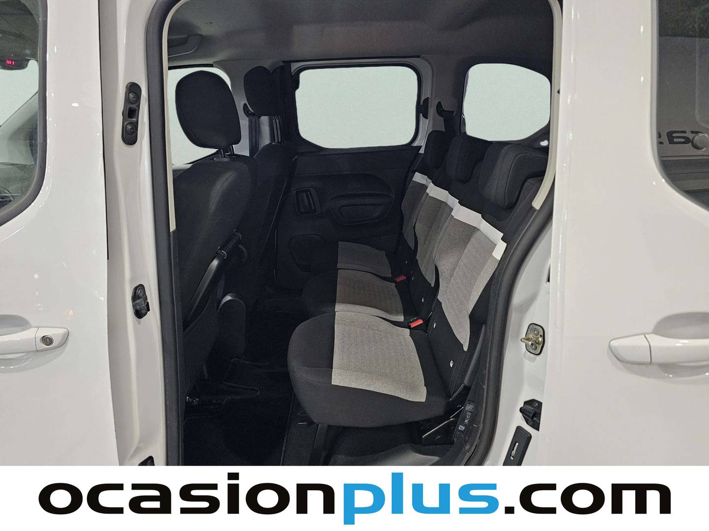 Foto asientos traseros Citroën Berlingo Citroën Berlingo Combi BlueHDi 100 Talla M Feel (102 CV)