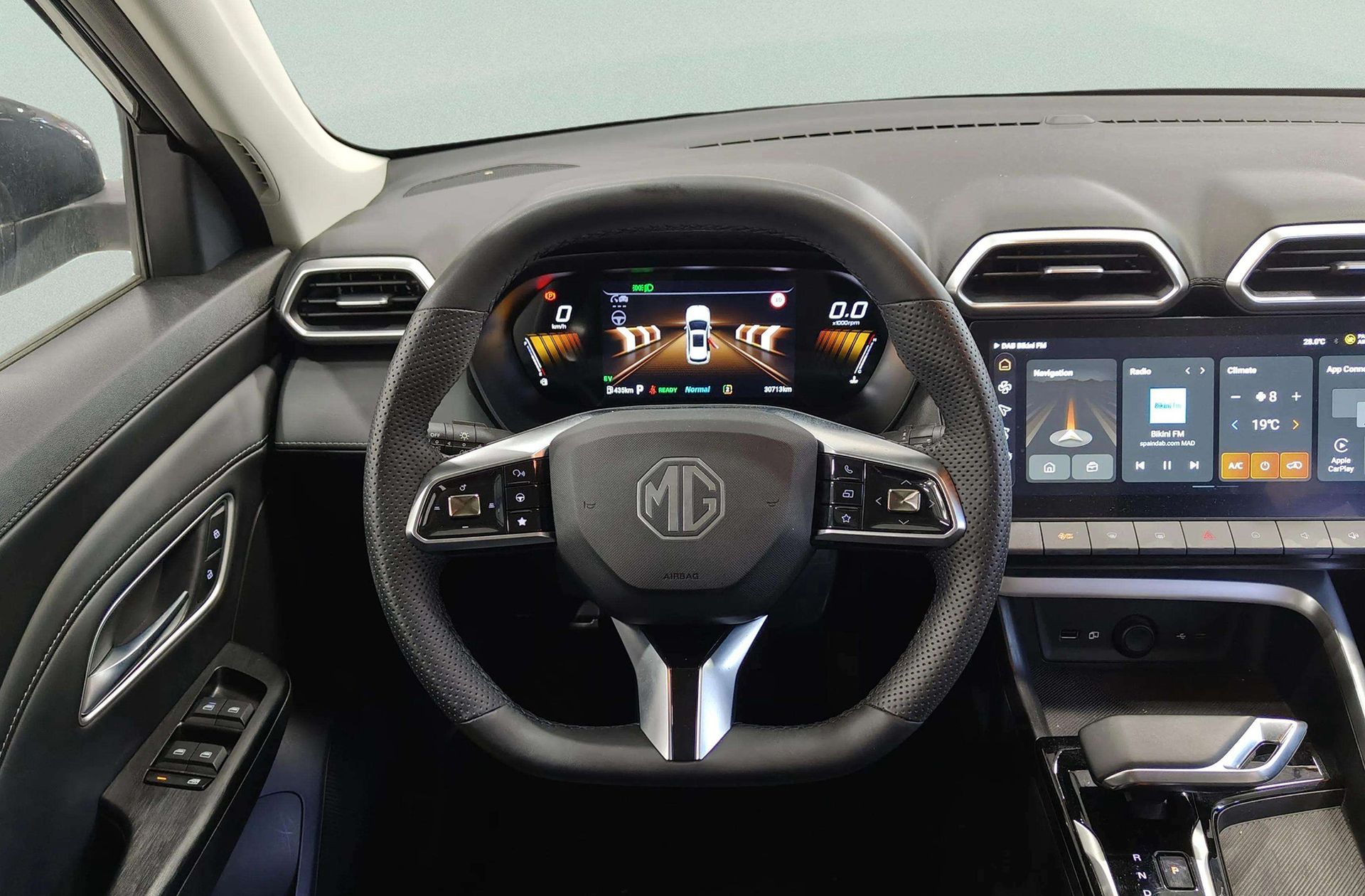 MG ZS 1.5 Hybrid+ Luxury - foto 23
