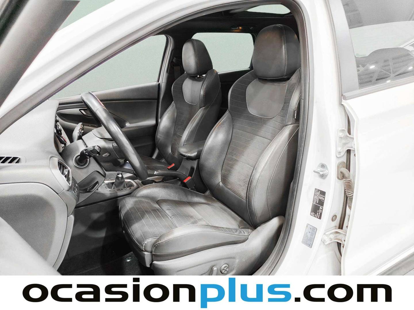 Foto asientos delanteros Hyundai i30 Hyundai i30 2.0 TGDI N Performance Sky (275 CV)