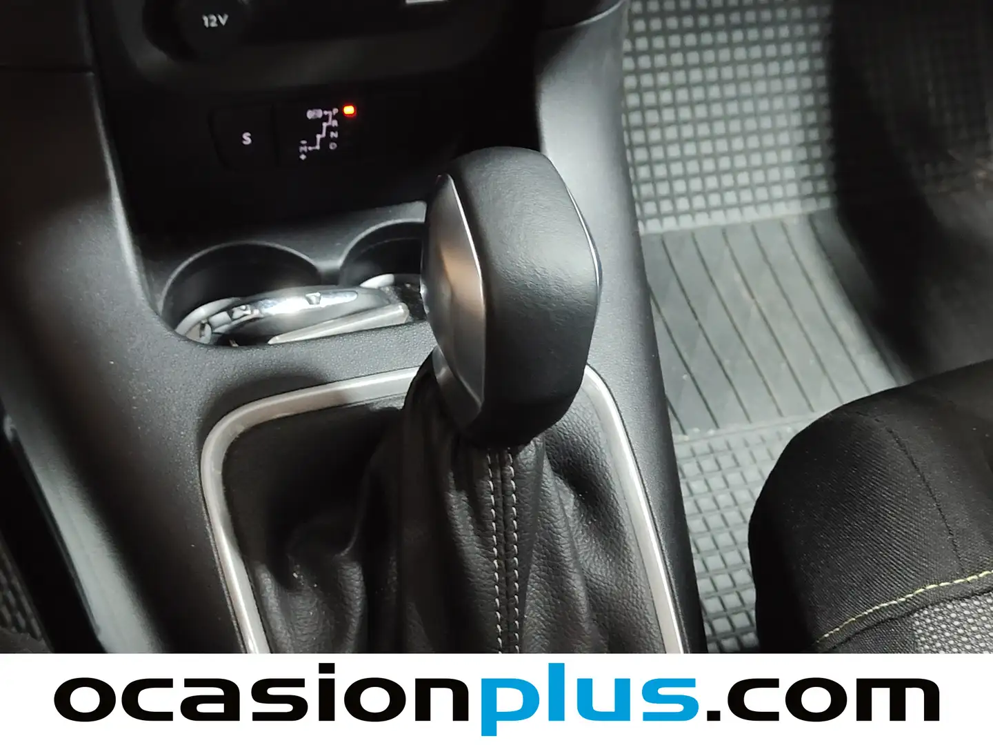 Foto Citroën C3 Citroen C3 PureTech 110 S&S Shine EAT6 (110 CV)