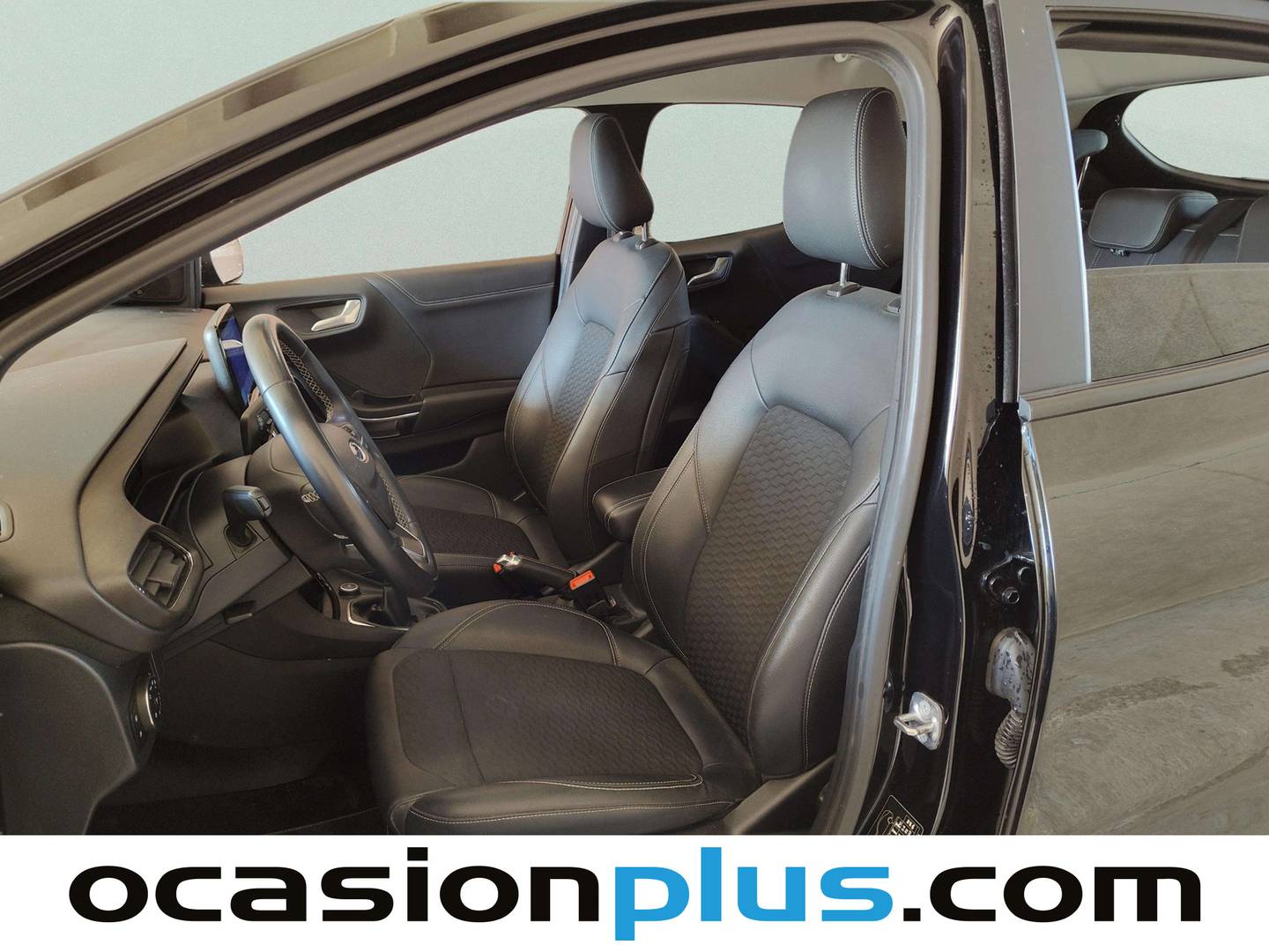 Foto asientos delanteros Ford Puma Ford Puma 1.0 EcoBoost MHEV Titanium X (125 CV)