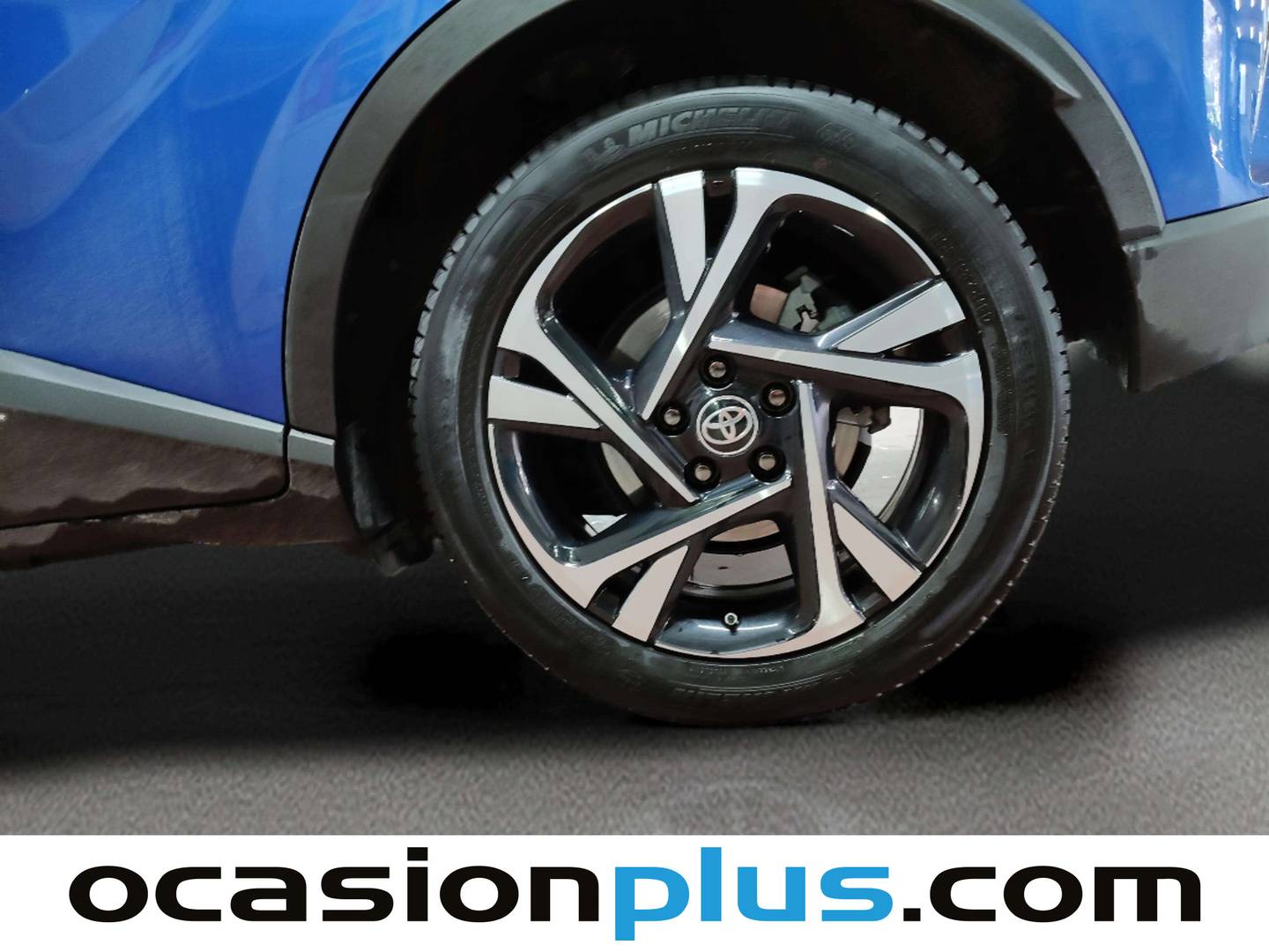 Foto Toyota C-HR Toyota C-HR 1.8 125H Advance (122 CV)