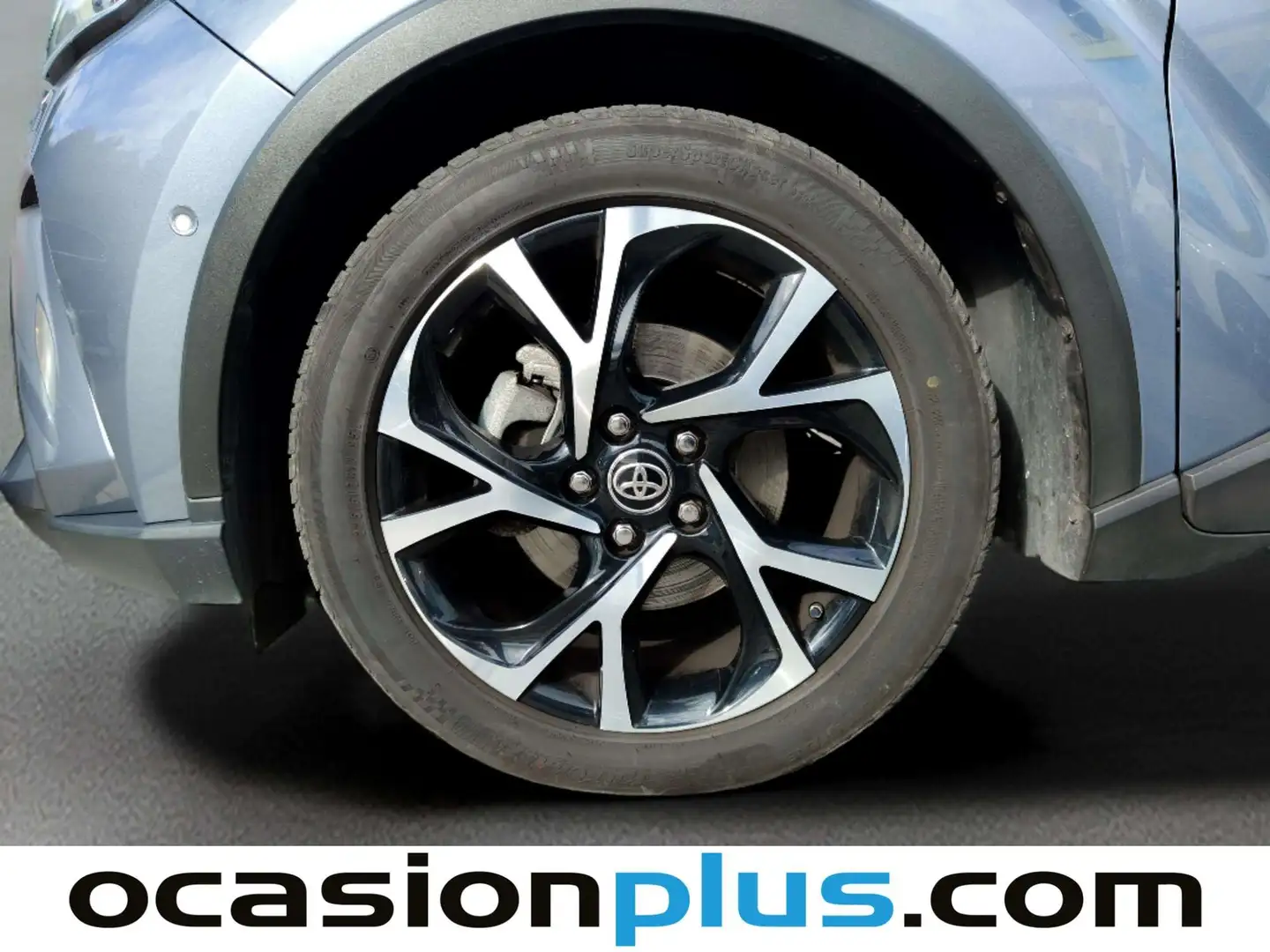 Foto Toyota C-HR Toyota C-HR 180H Advance Luxury (184 CV)