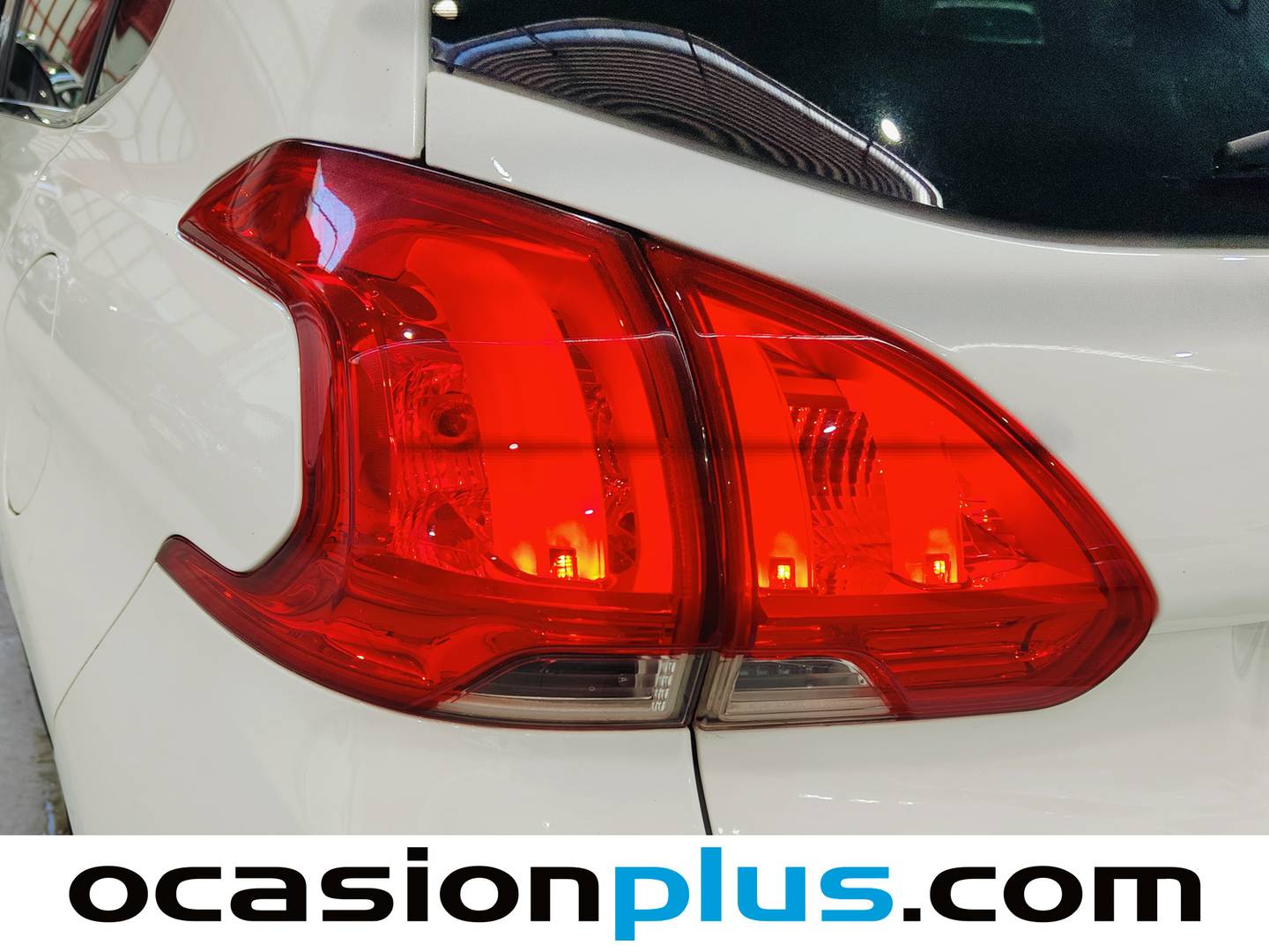 Peugeot 2008 Peugeot 2008 PureTech 110 S&S Allure EAT6 (110 CV) 2016