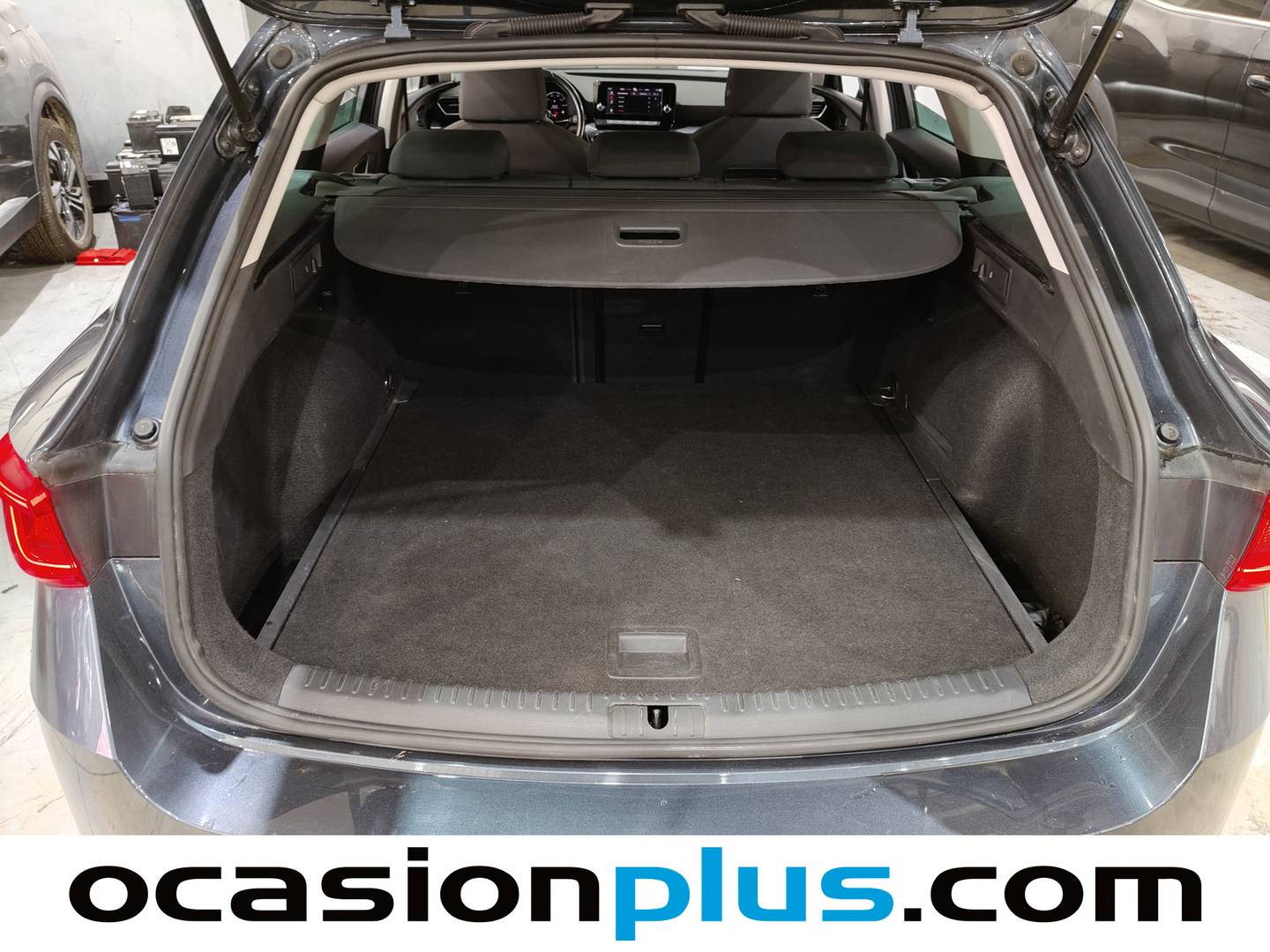 Foto asientos delanteros Seat León SEAT León ST 2.0 TDI Style Go DSG (150 CV)