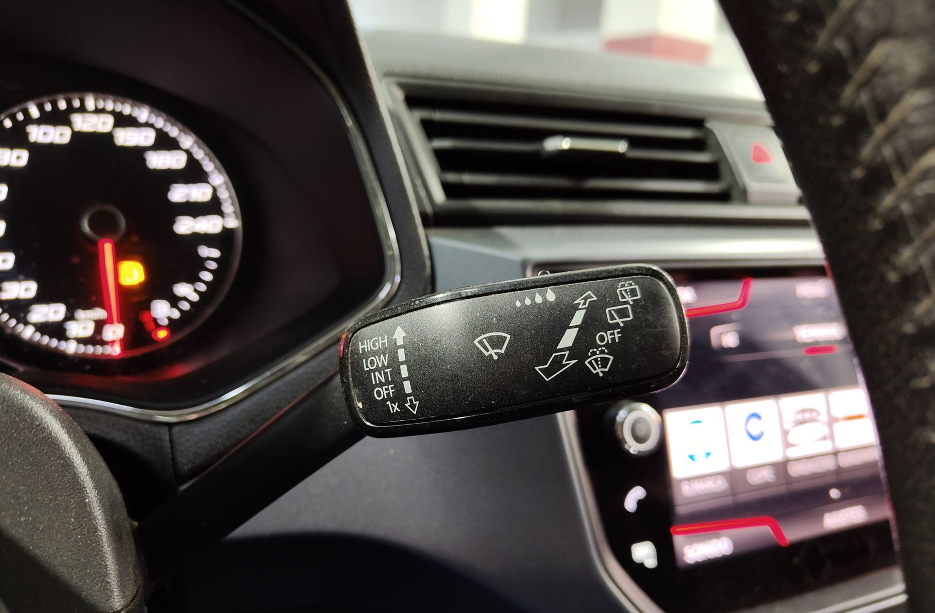 SEAT Arona 1.0 TSI Ecomotive Style - foto 25