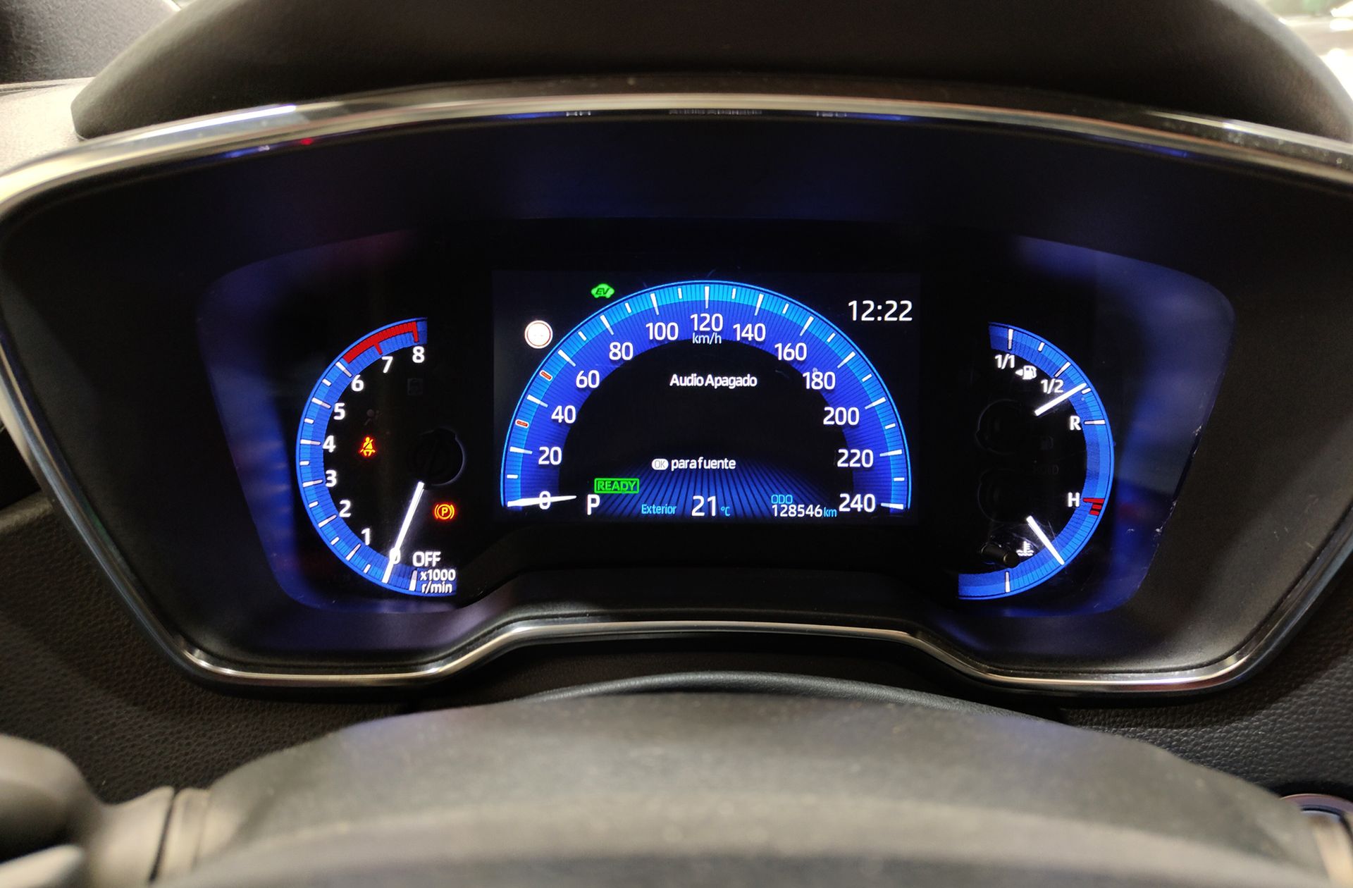 Toyota Corolla 2.0 180H Style E-CVT - foto 22