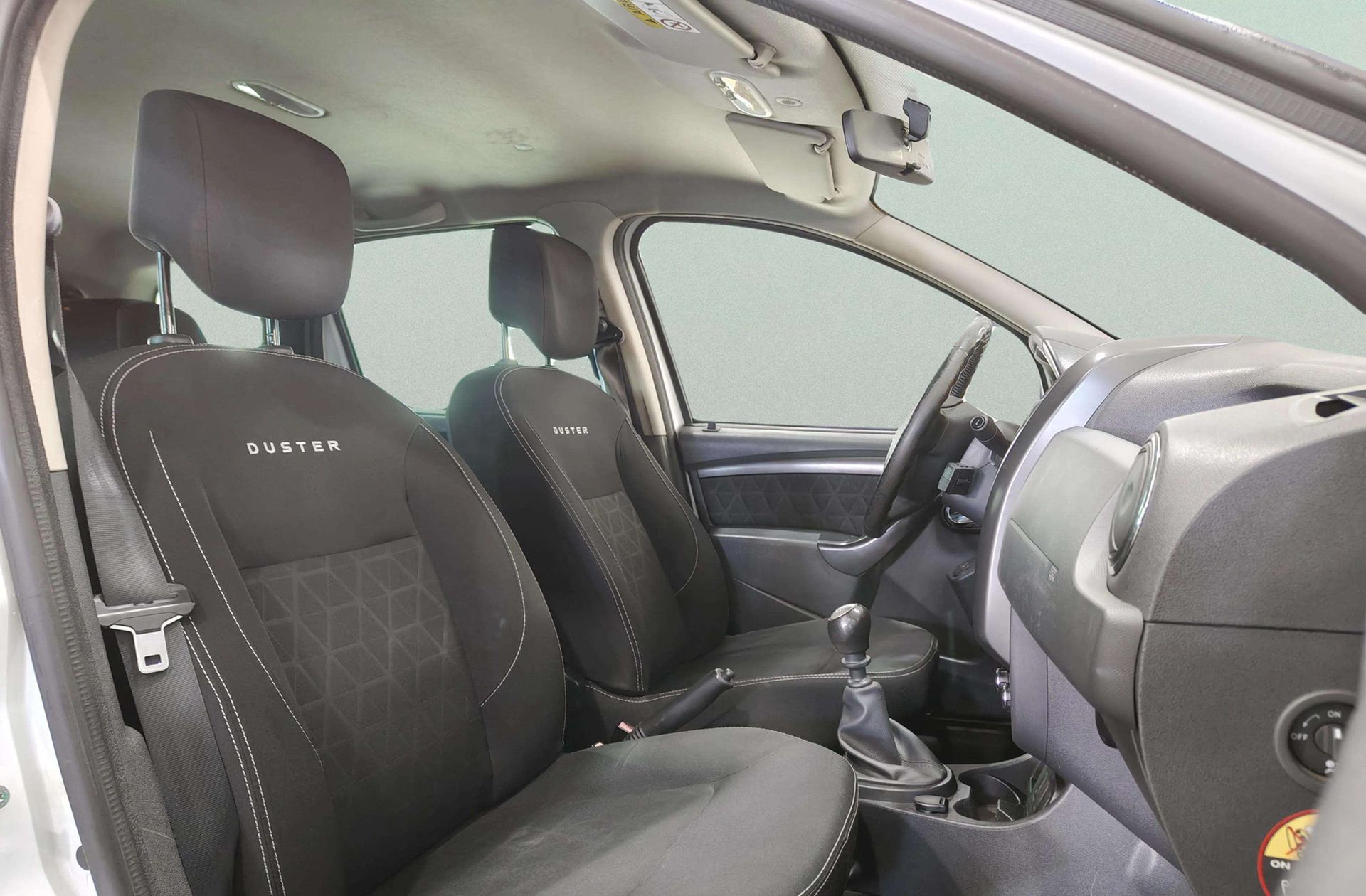 Dacia Duster Laureate TCe - foto 13