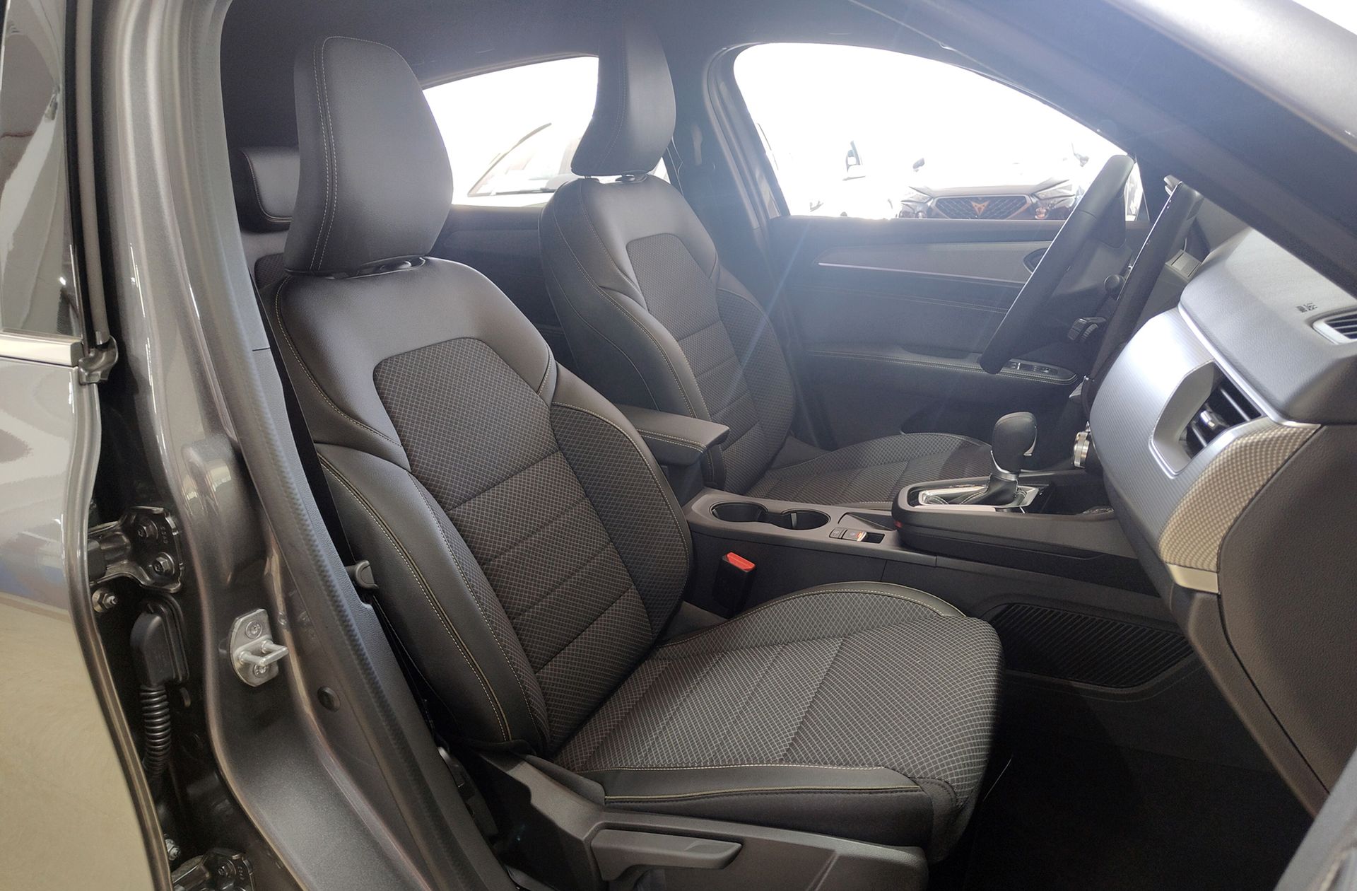 Renault Arkana Techno E-Tech full hybrid - foto 18