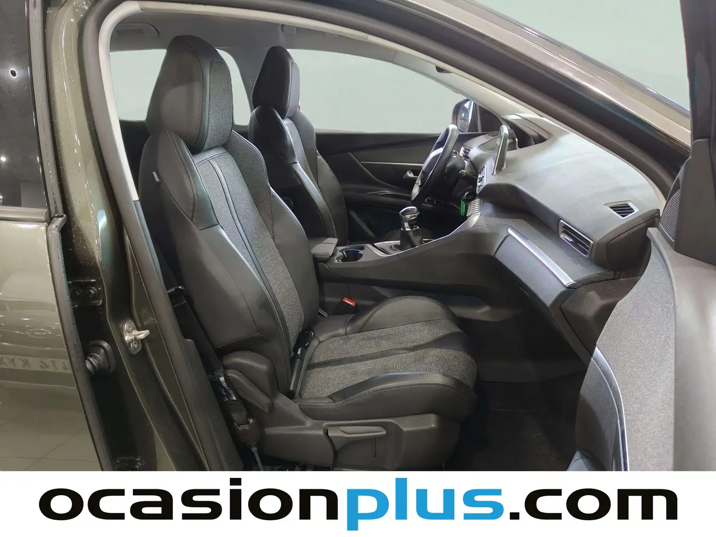 Foto Peugeot 3008 Peugeot 3008 PureTech 130 Allure (130 CV)