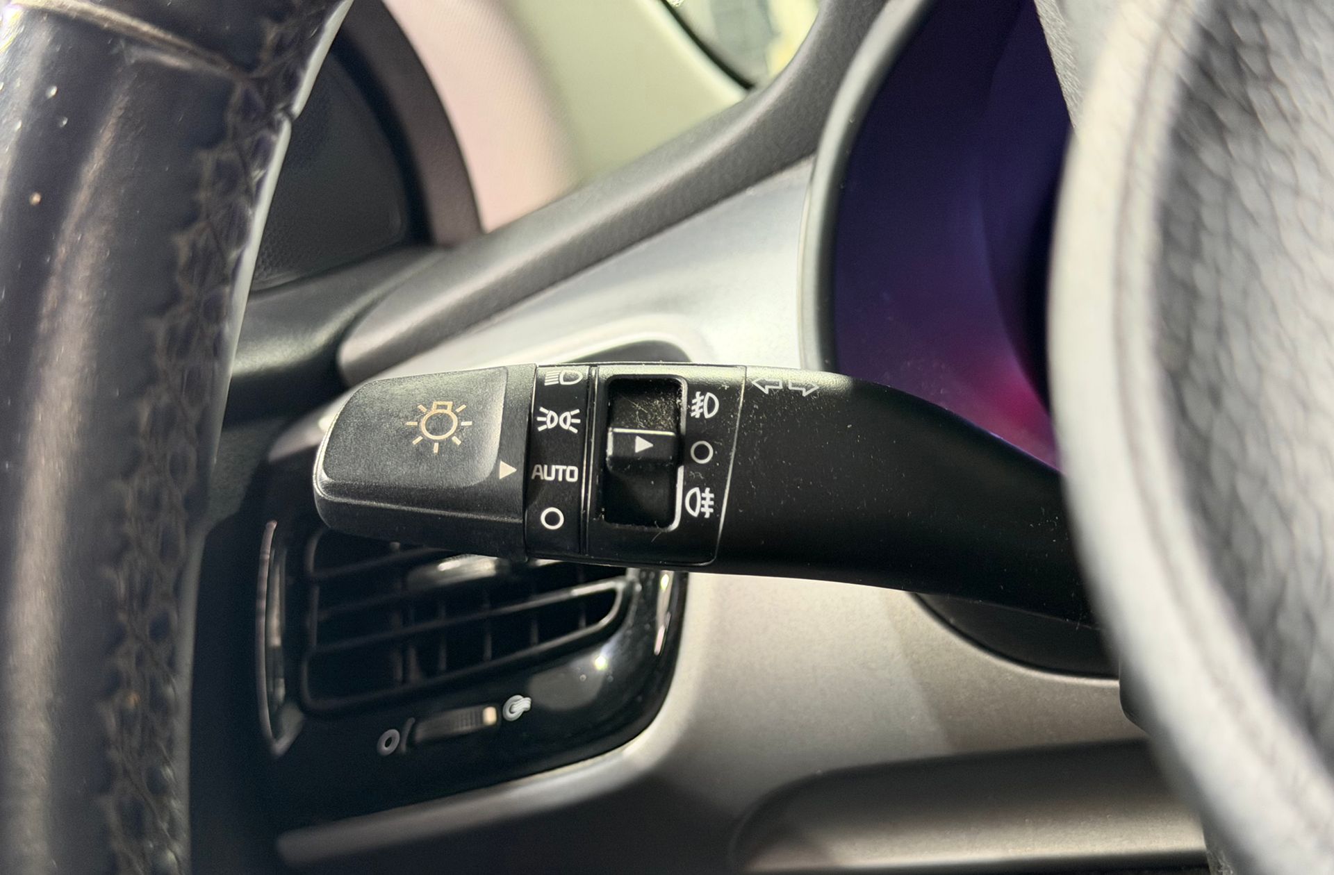 Kia Stonic 1.0 T-GDi Drive - foto 24