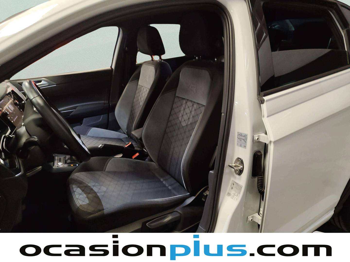 Foto Volkswagen Taigo Volkswagen Taigo R-Line 1.0 TSI (110 CV)