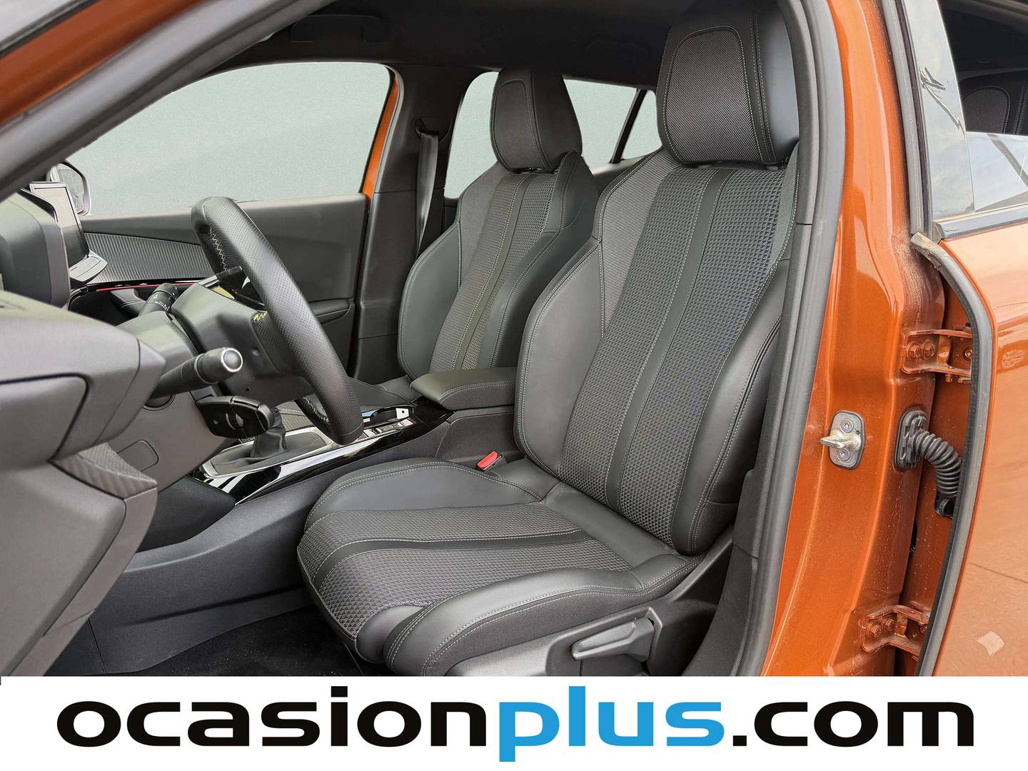 Foto asientos delanteros Peugeot 2008 Peugeot 2008 PureTech 130 S&S GT 96 kW (130 CV)