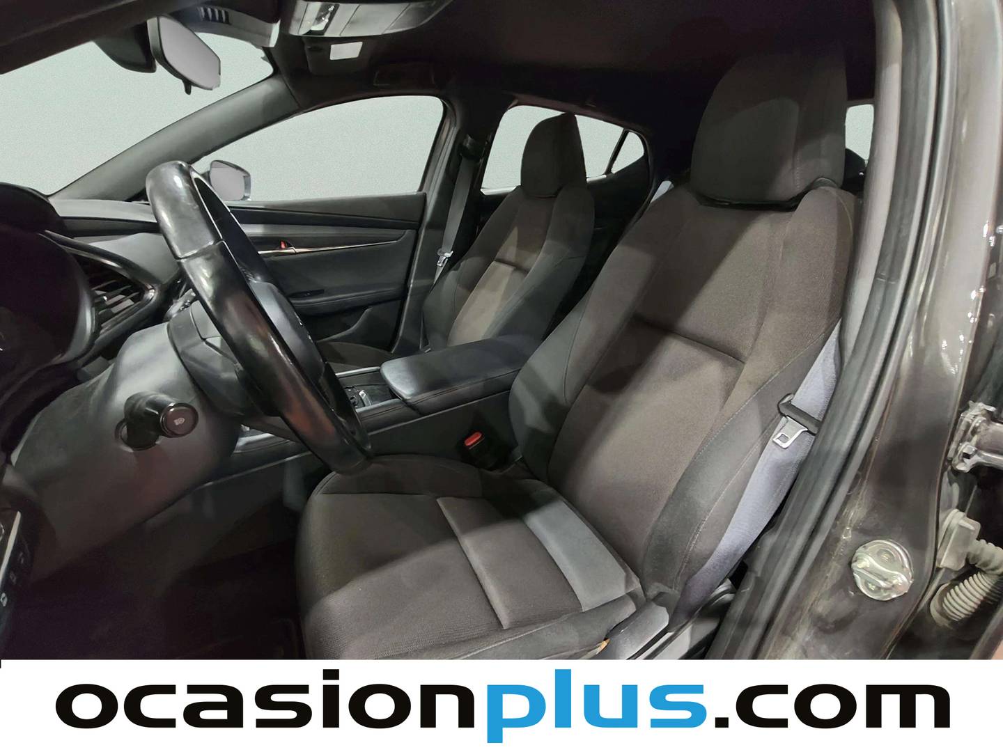Foto asientos delanteros Mazda Mazda3 Mazda Mazda 3 2.0 e-Skyactiv-G Evolution (122 CV)