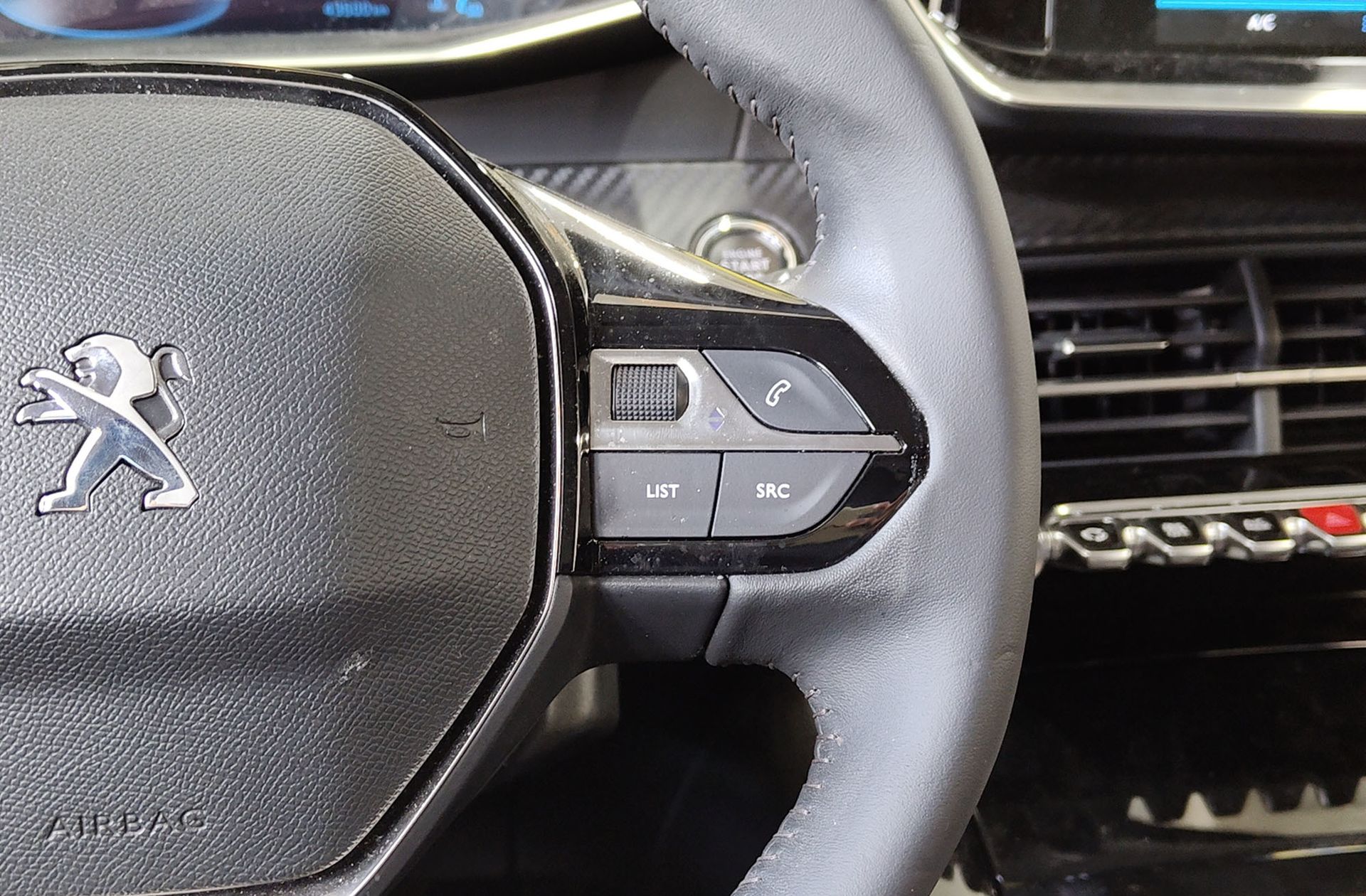 Peugeot 208 PureTech 100 Allure Pack - foto 26
