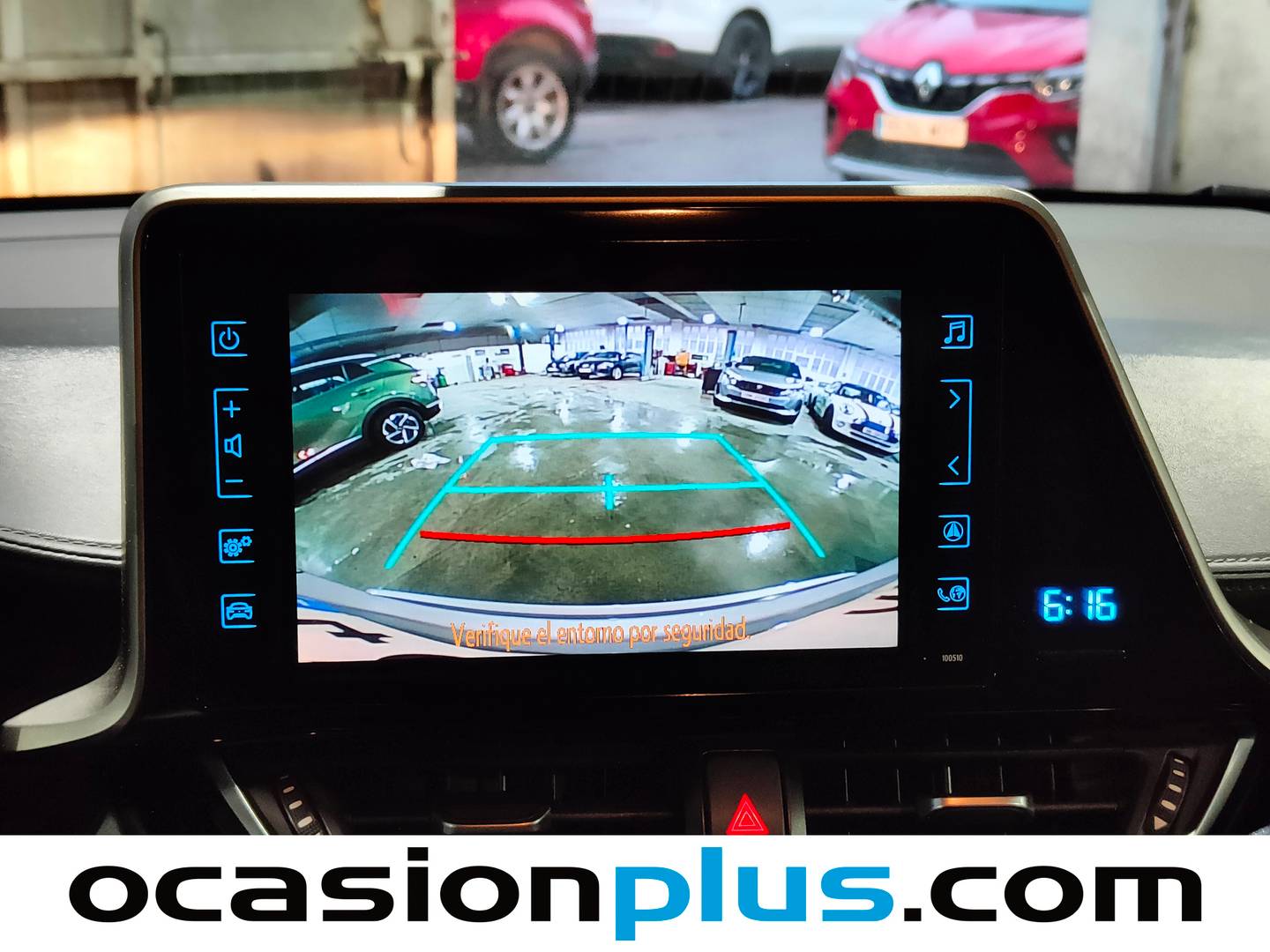 Foto Toyota C-HR Toyota C-HR 1.8 125H Advance (122 CV)