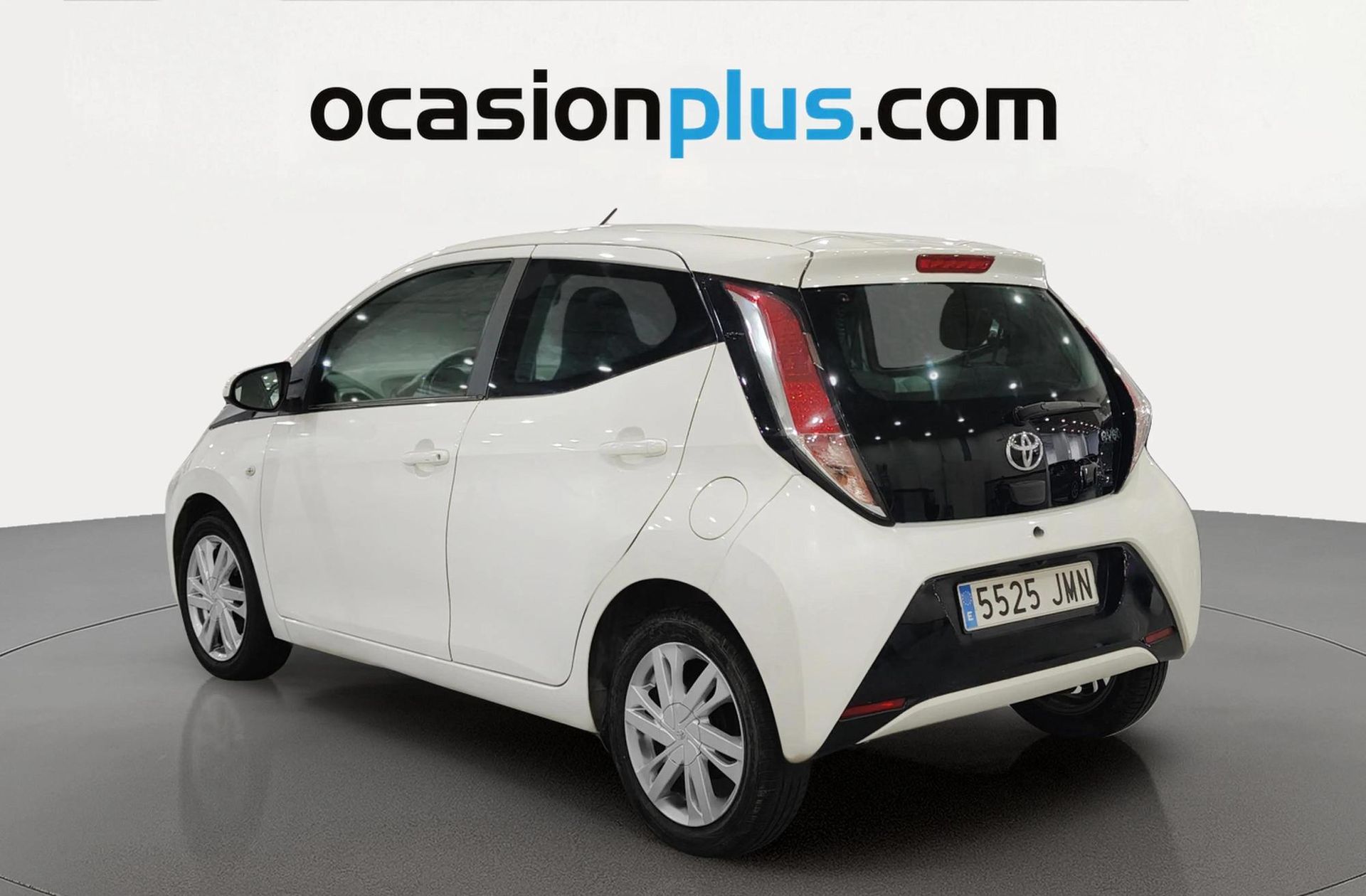 Toyota Aygo 1.0 70 x-play - foto 3