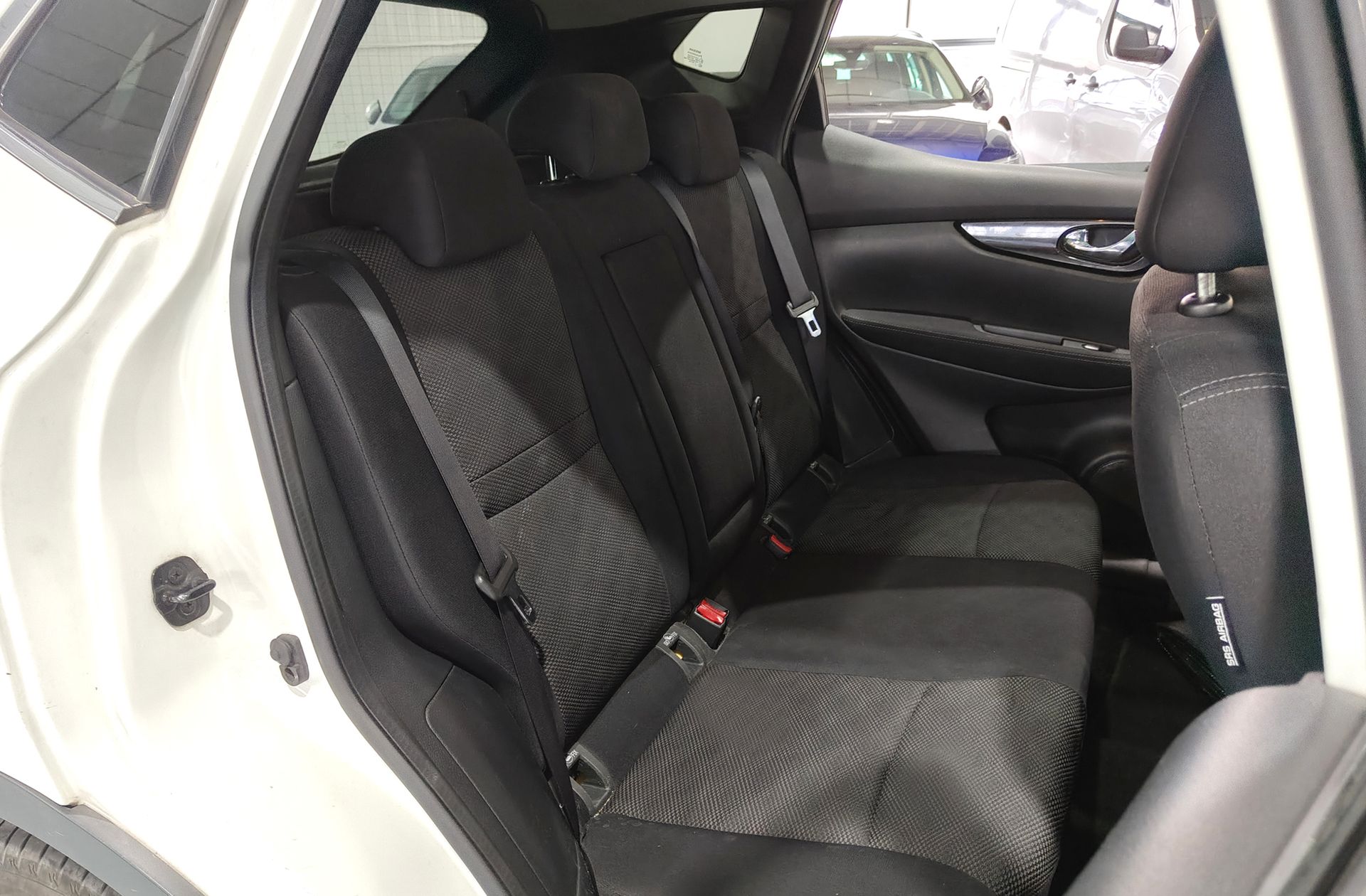 Nissan Qashqai 1.6 dCi N-Connecta 4x2 - foto 16