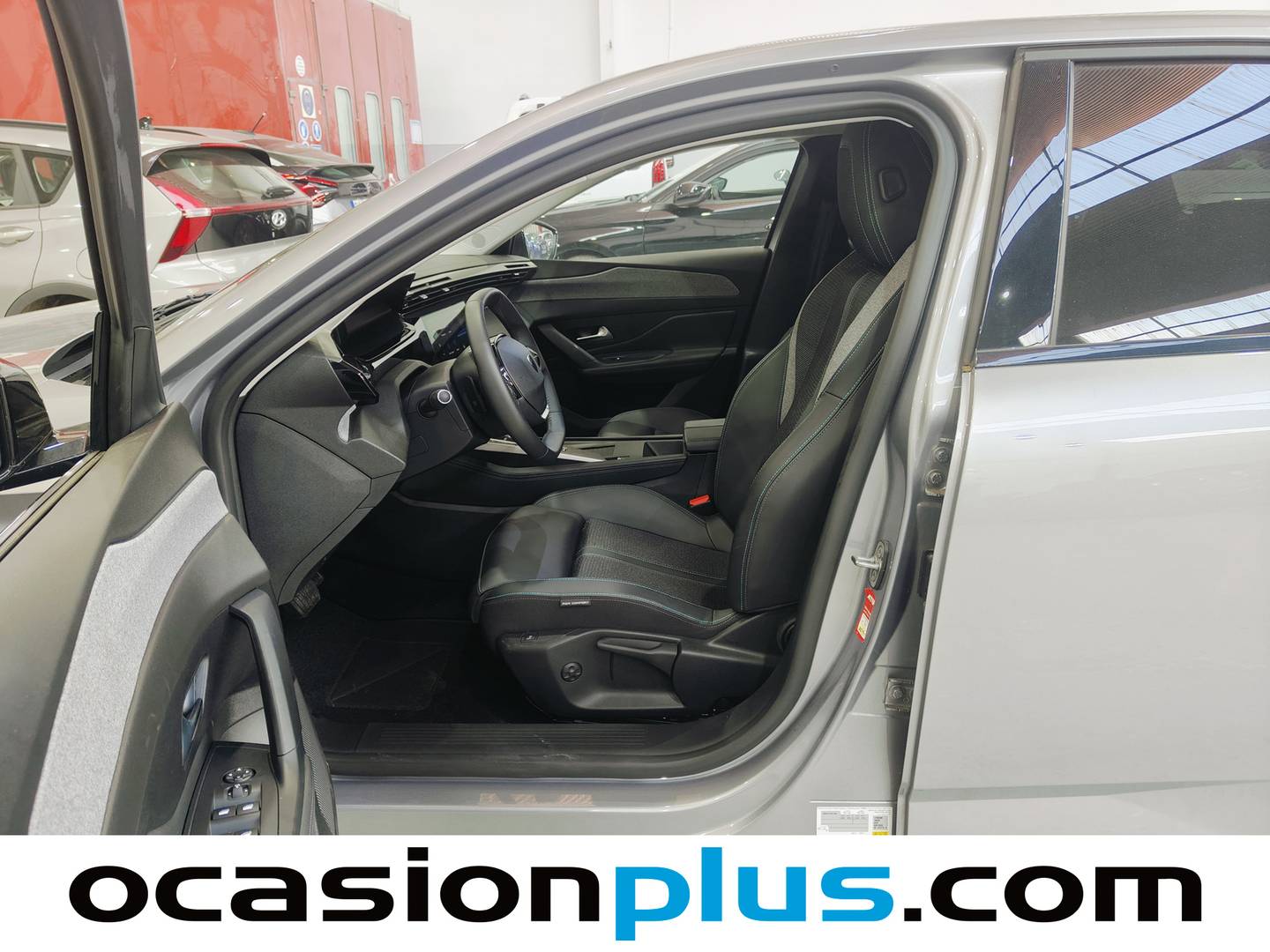 Foto asientos delanteros Peugeot 308 SW Peugeot 308 SW PureTech 130 S&S Allure EAT8 96 kW (130 CV)