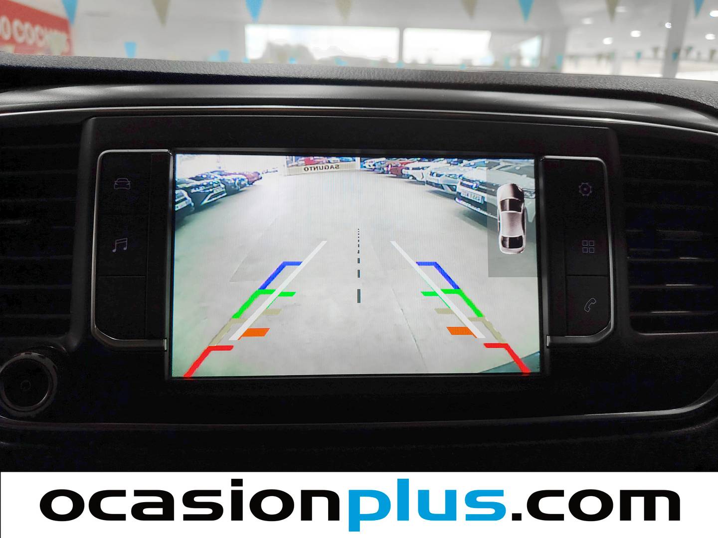 Foto Peugeot Traveller Peugeot Traveller 1.6 BlueHDi Business Standard (115 CV) 9 Plazas