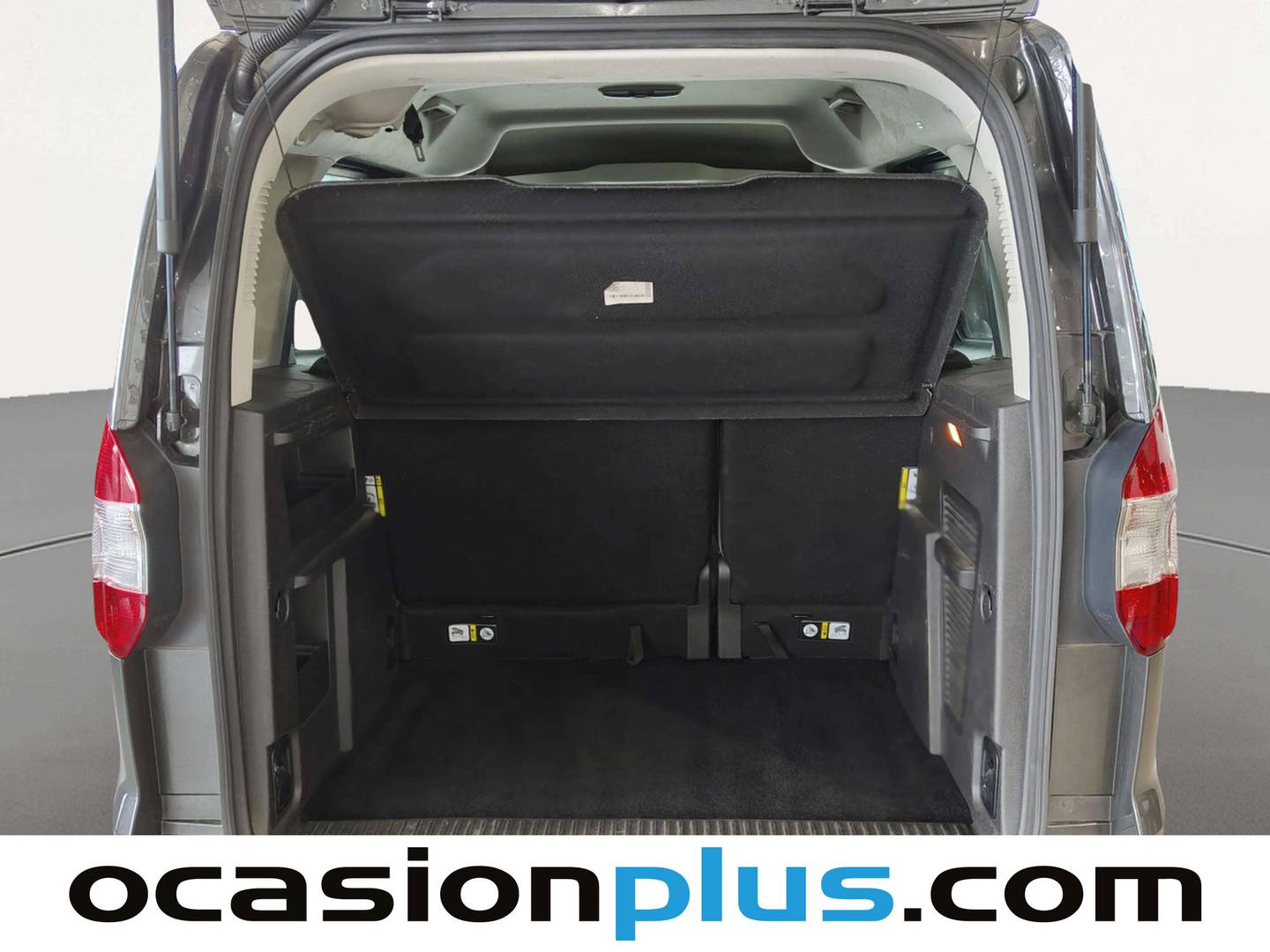 Fotos maletero Ford Tourneo Courier Ford Tourneo Courier 1.5 TDCi Titanium (100 CV)