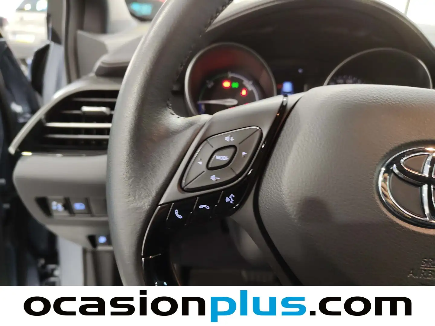 Foto Toyota C-HR Toyota C-HR 180H Advance (184 CV)