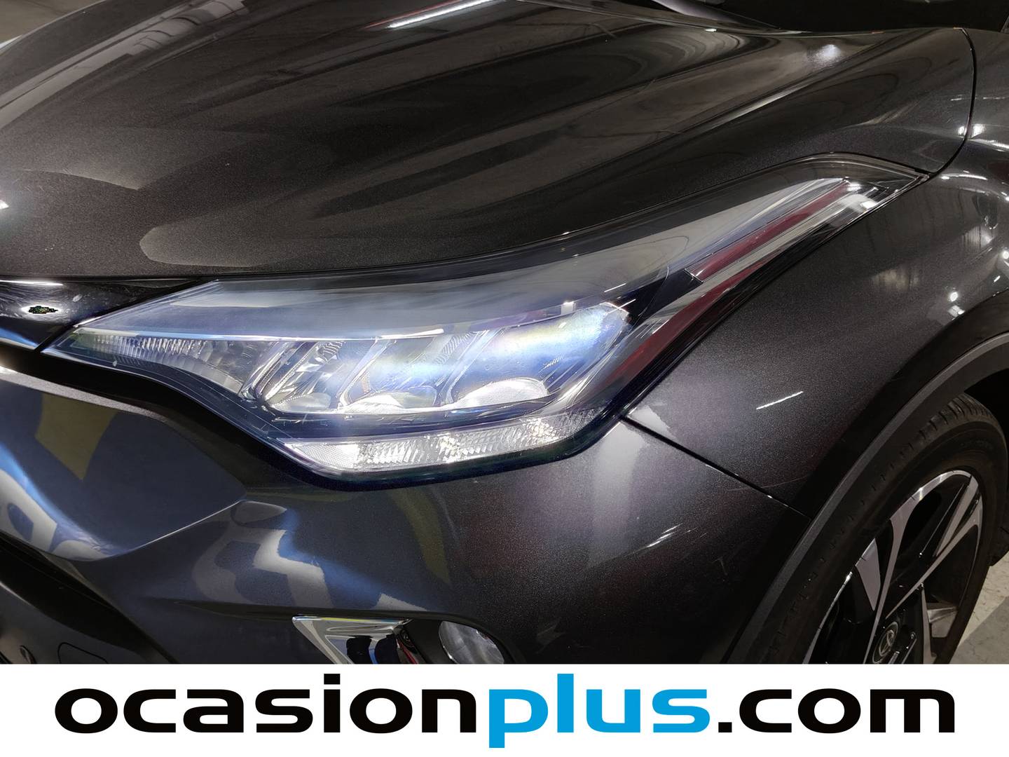 Acabados Toyota C-HR Toyota C-HR 180H Advance (184 CV)