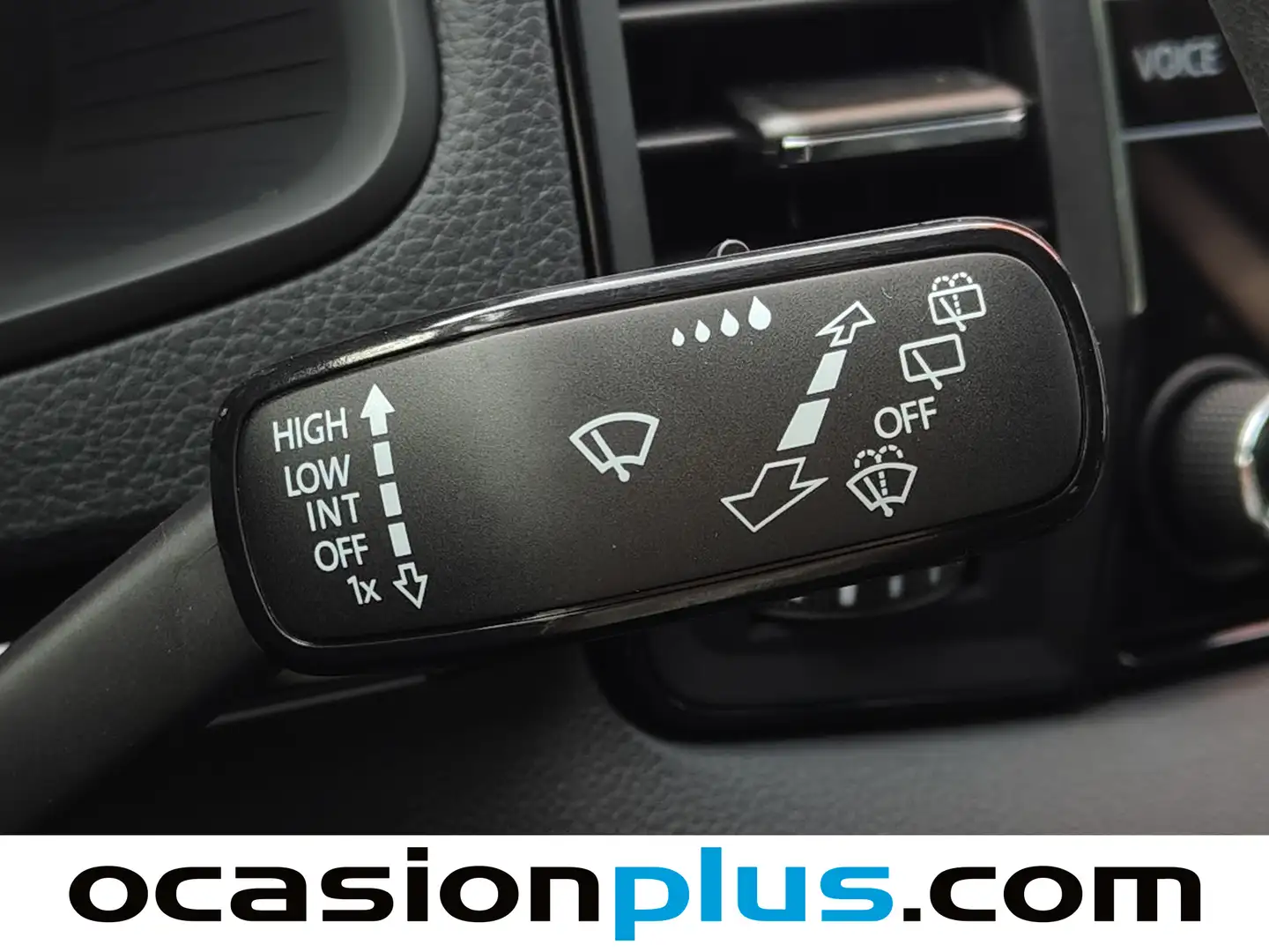 Foto Skoda Karoq Skoda Karoq 1.5 TSI ACT Sportline (150 CV)