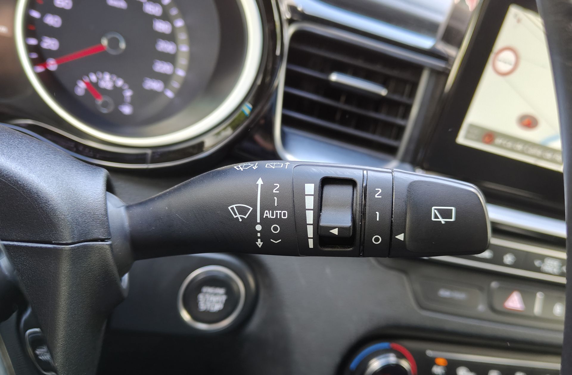 Kia Ceed 1.4 T-GDi Eco-Dynamics GT Line - foto 49