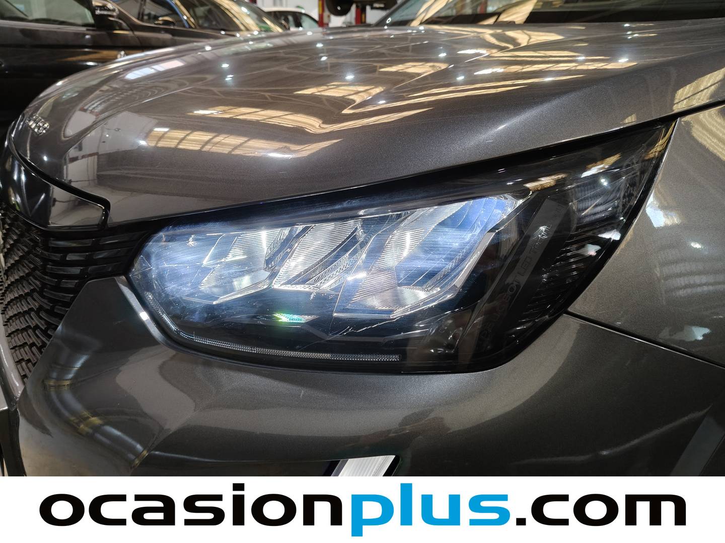 Equipamiento del Peugeot 2008 Peugeot 2008 BlueHDi 110 S&S Active Pack (110 CV)