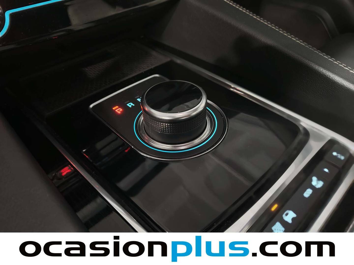 Foto Jaguar F-Pace Jaguar F-PACE 2.0T i4 R-Sport AWD Auto 221 kW (300 CV)